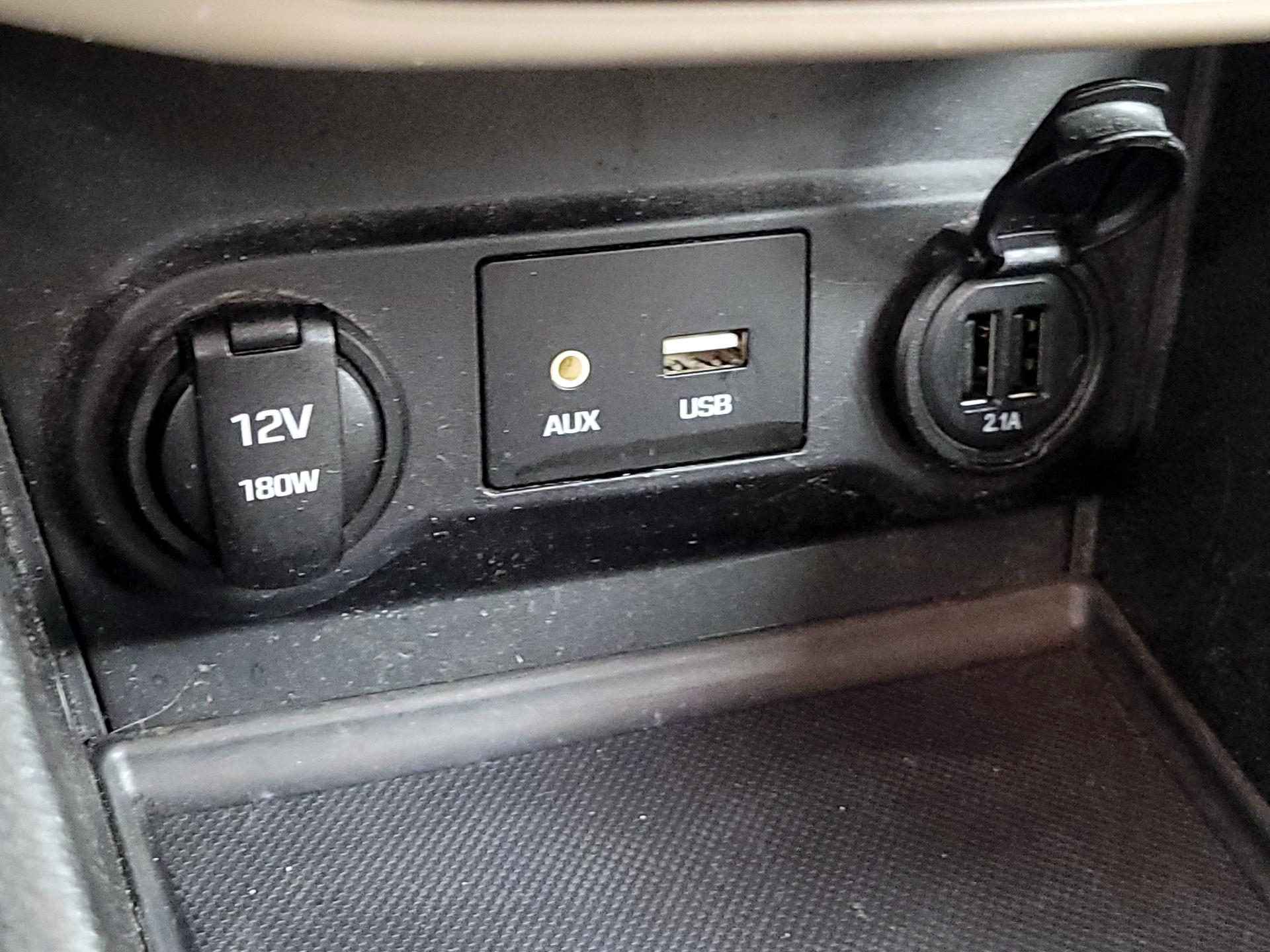 Thumbnail: 2019 Hyundai Accent - 18