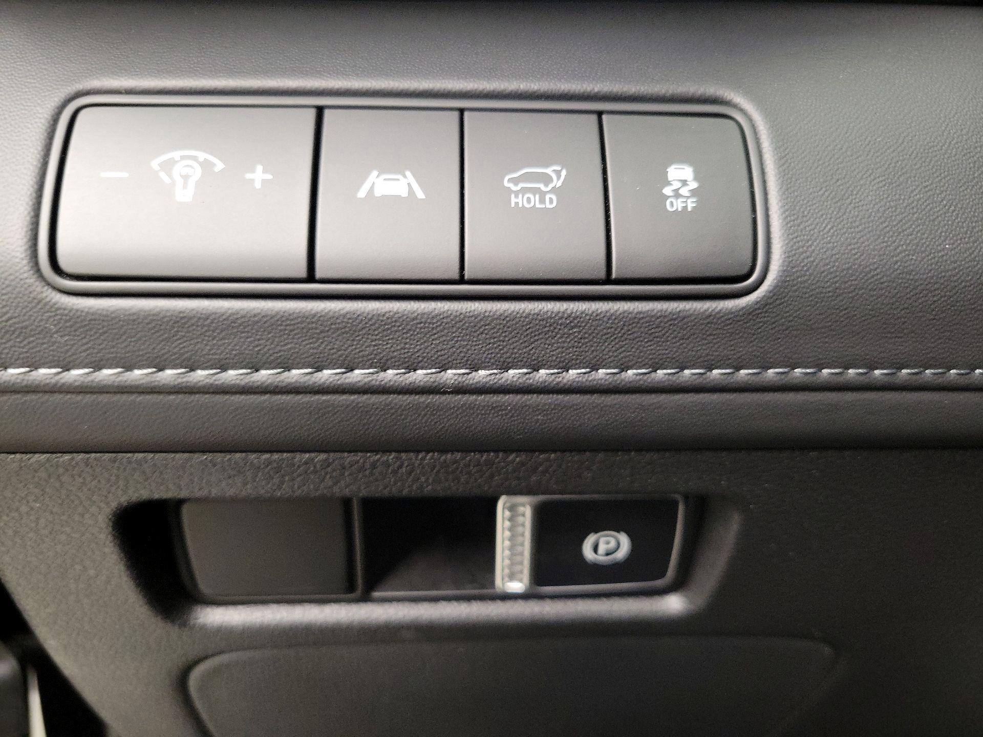 Thumbnail: 2023 Hyundai Santa Fe - 13