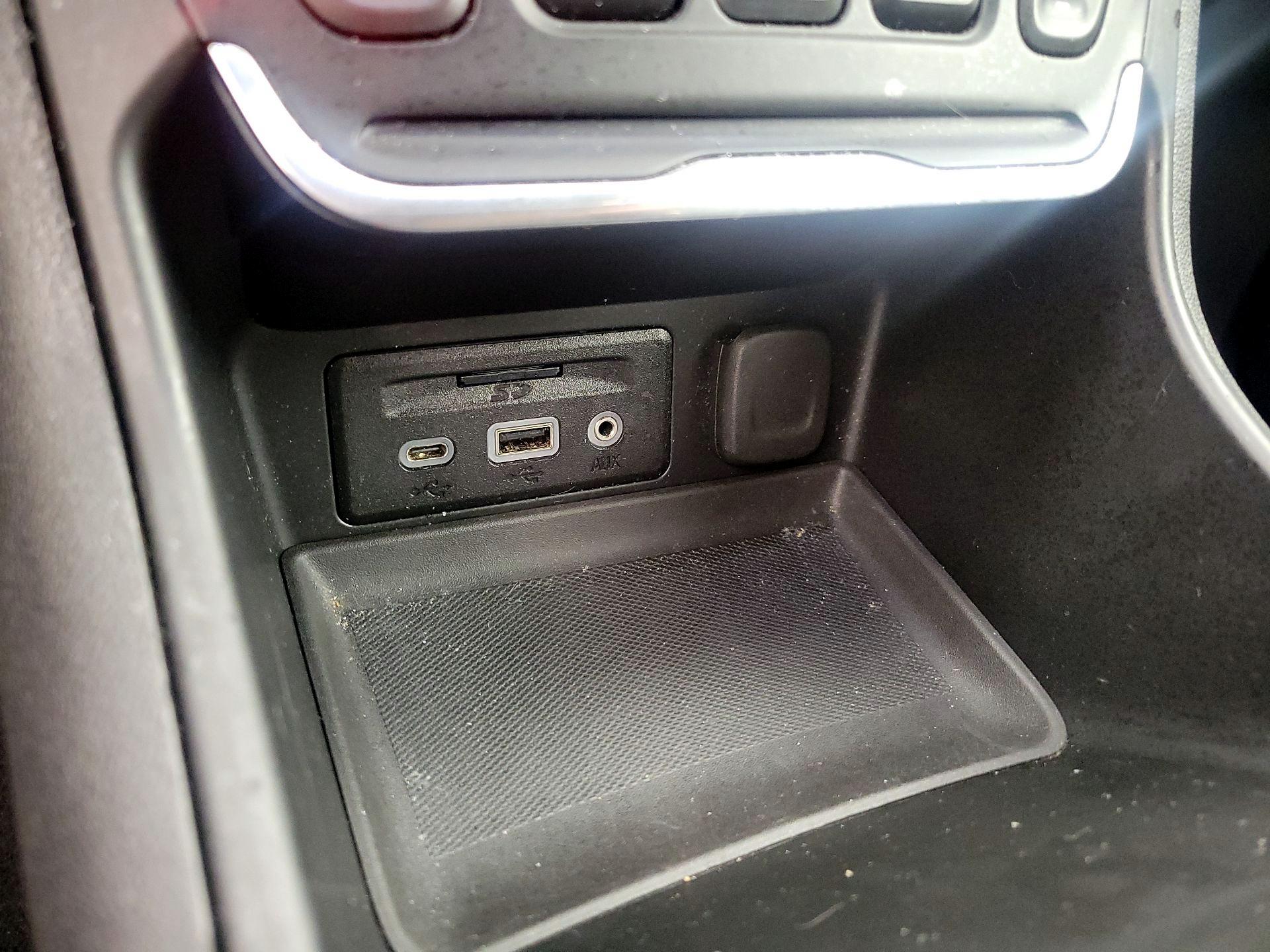 Thumbnail: 2019 GMC Terrain - 19