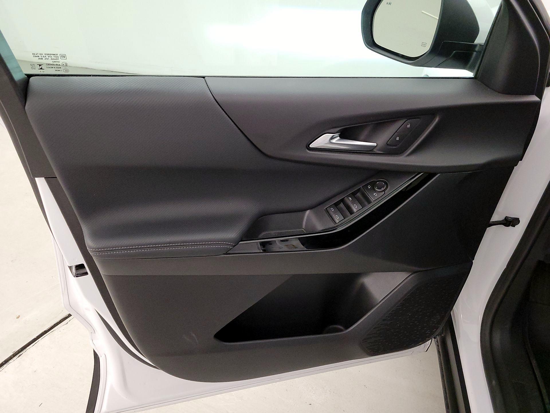 Thumbnail: 2026 Chevrolet Equinox - 12