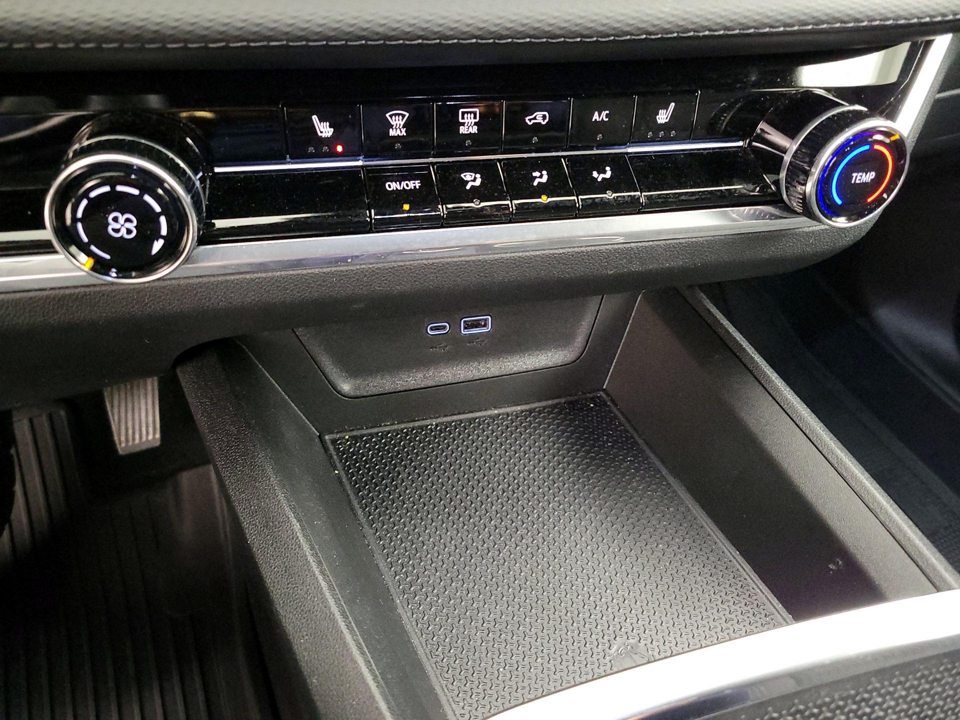 Thumbnail: 2026 Chevrolet Equinox - 16