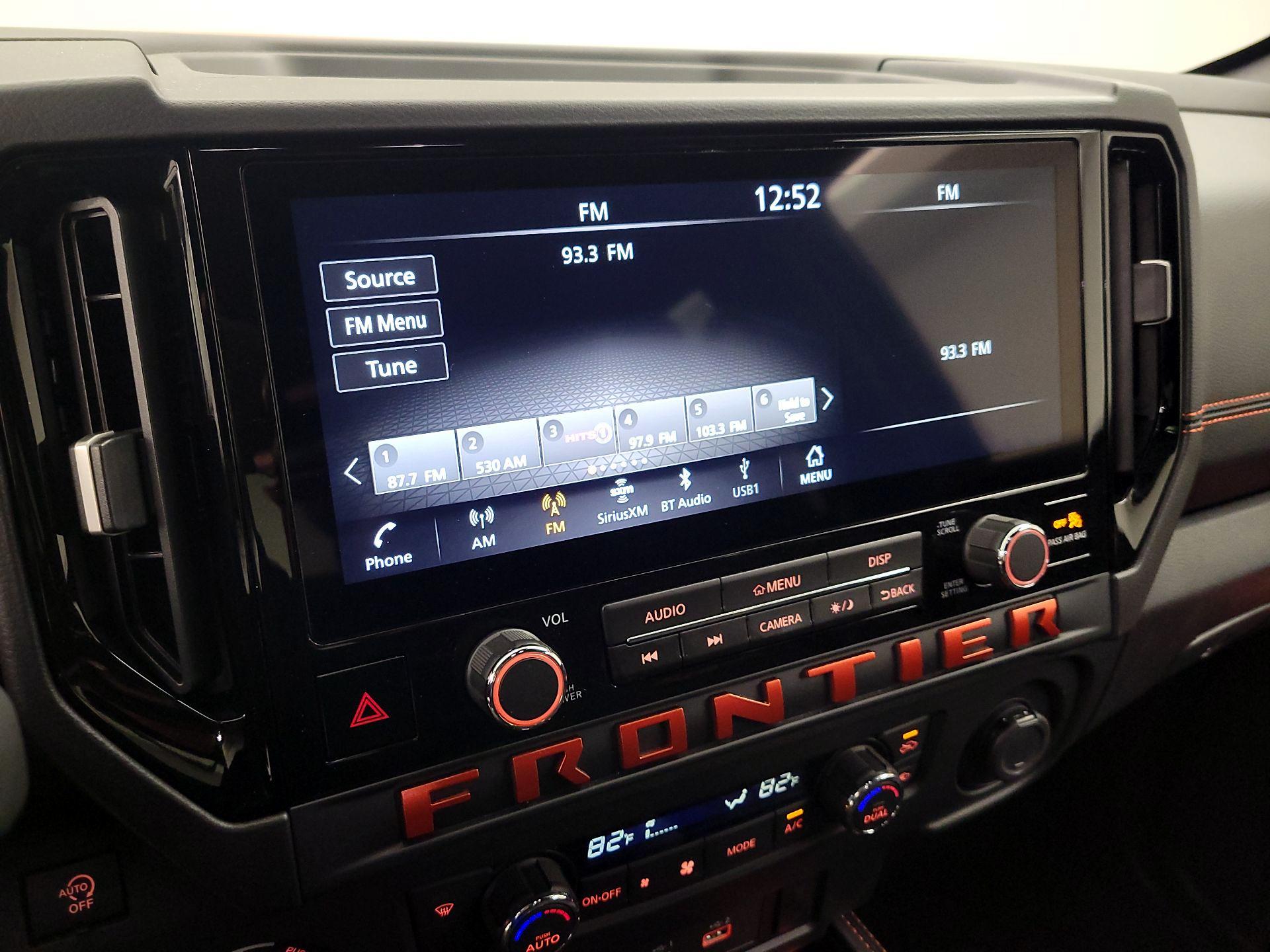 Thumbnail: 2025 Nissan Frontier - 15