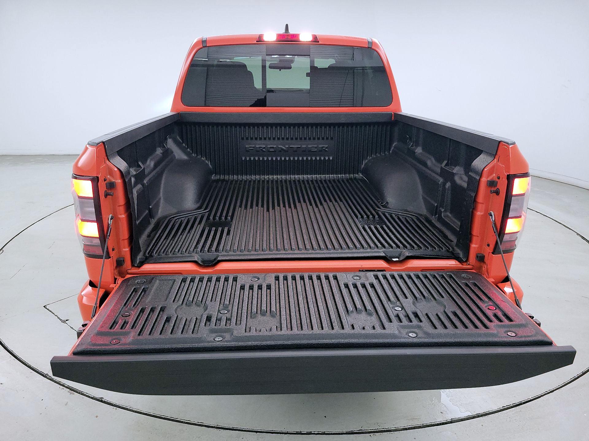 Thumbnail: 2025 Nissan Frontier - 20