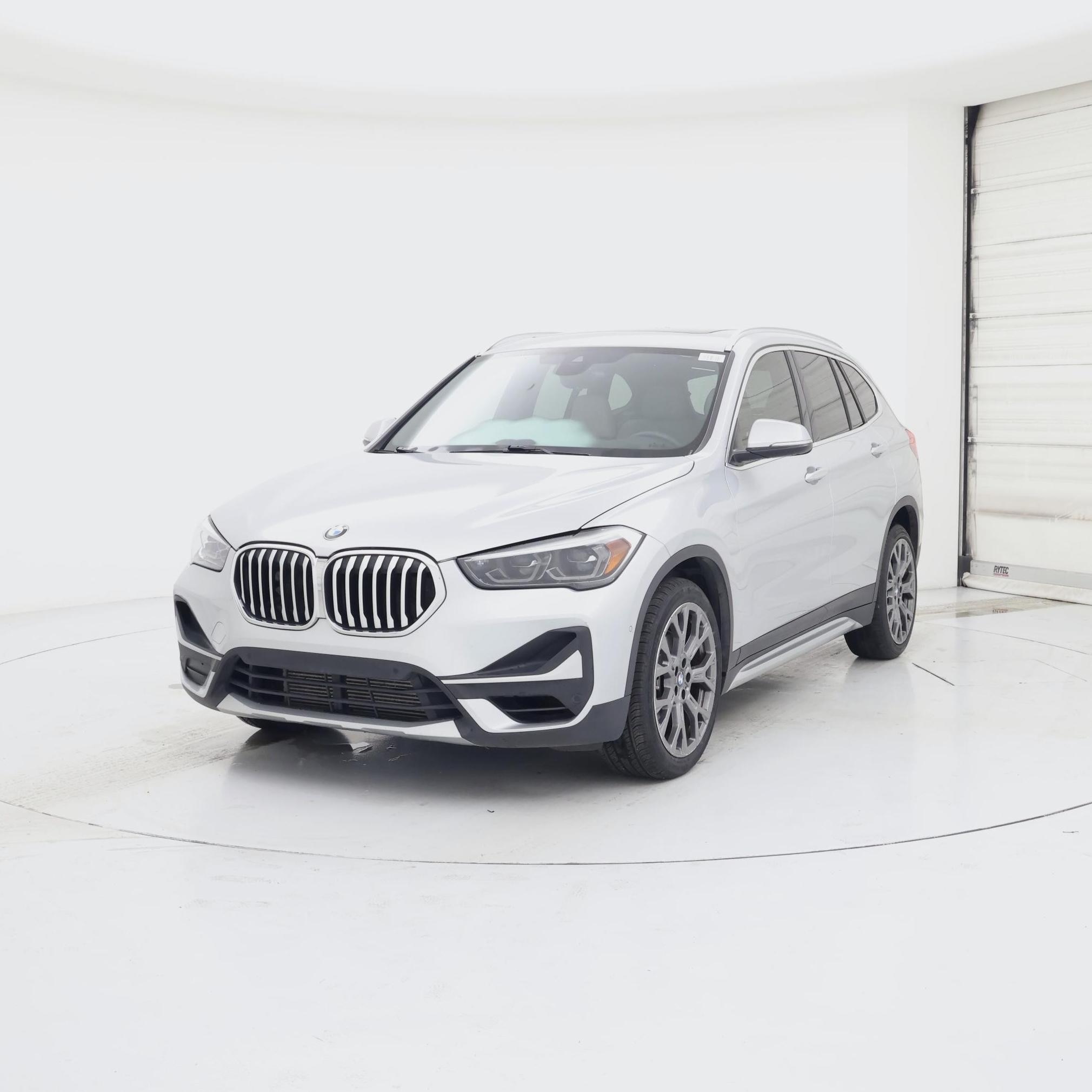 Thumbnail: 2021 BMW X1 - 4