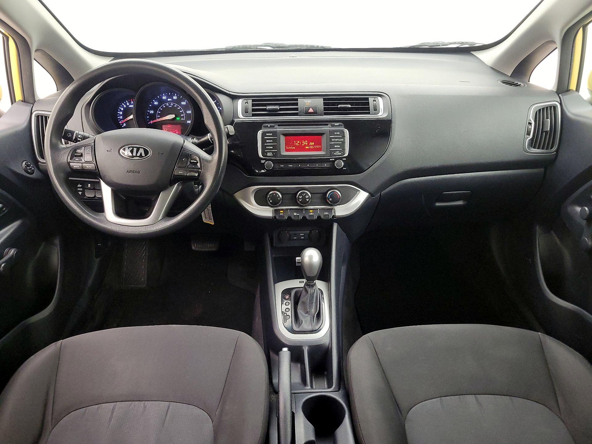 Thumbnail: 2016 Kia Rio - 9