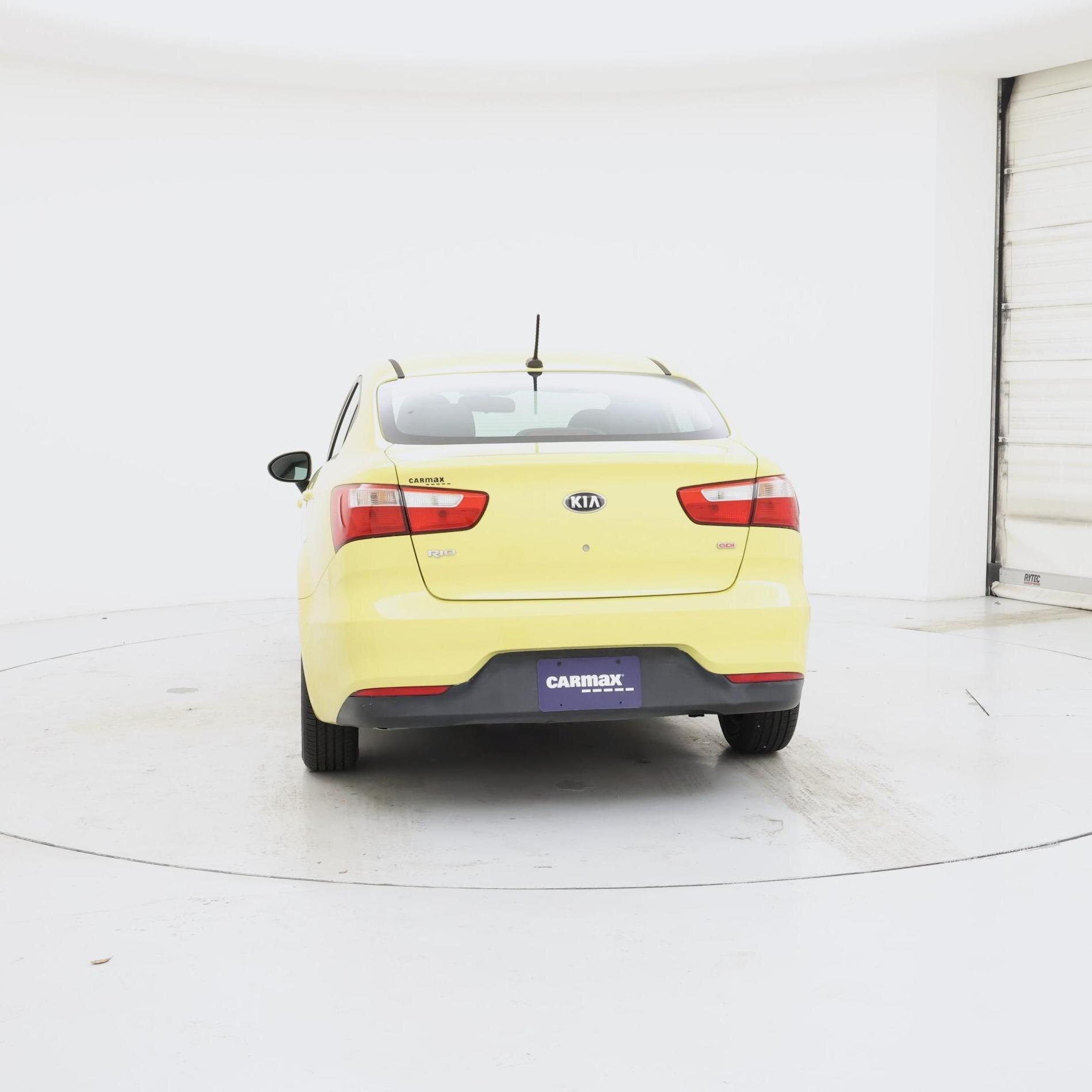 Thumbnail: 2016 Kia Rio - 6