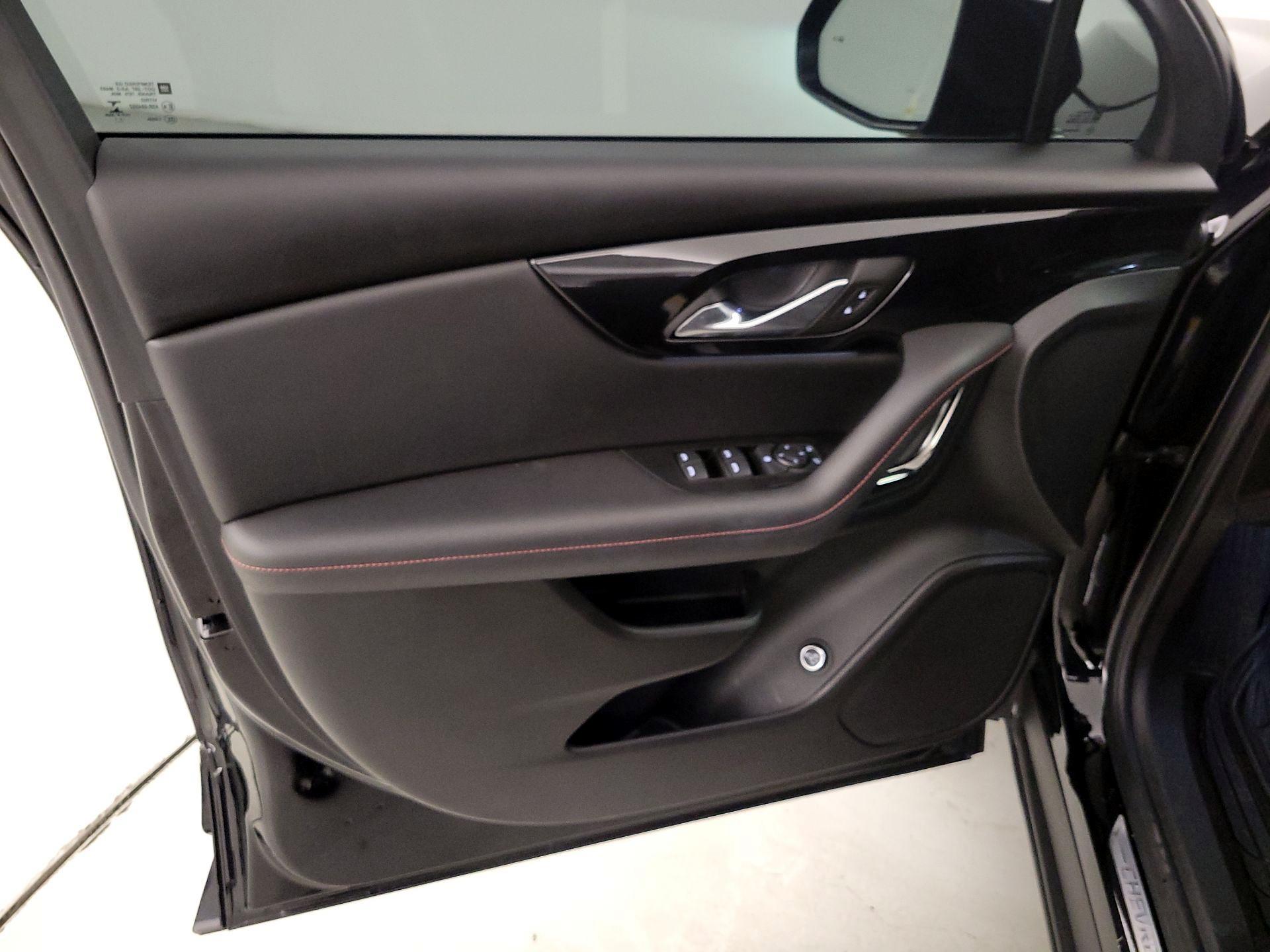 Thumbnail: 2021 Chevrolet Blazer - 12