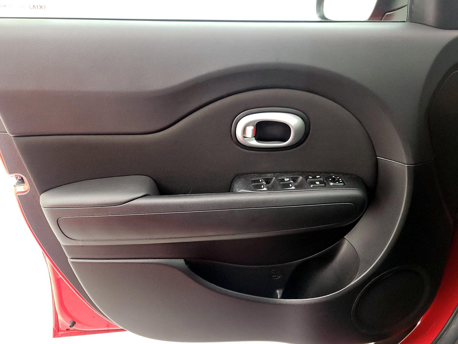 Thumbnail: 2019 Kia Soul - 12