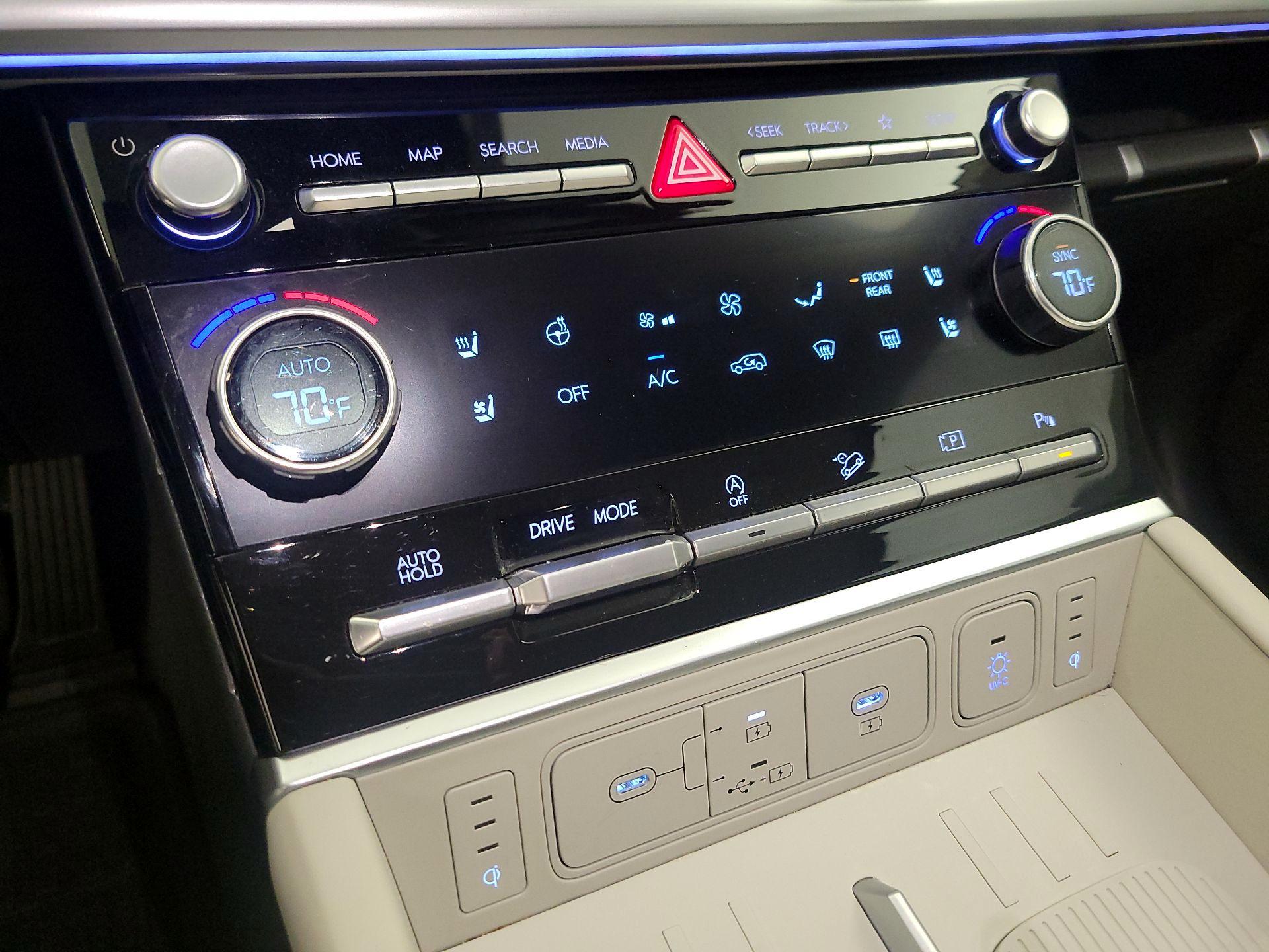 Thumbnail: 2024 Hyundai Santa Fe - 17