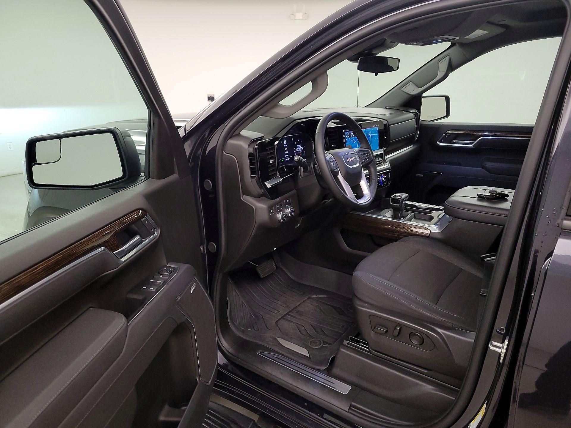 Thumbnail: 2025 GMC Sierra 1500 - 11