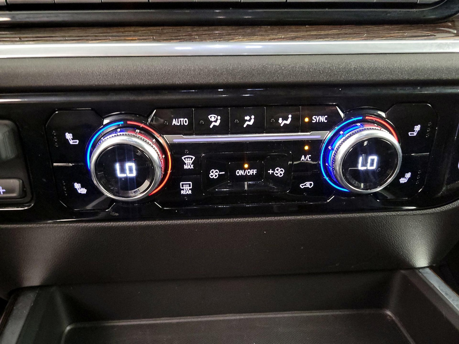 2025 GMC Sierra 1500 Elevation - Photo 18