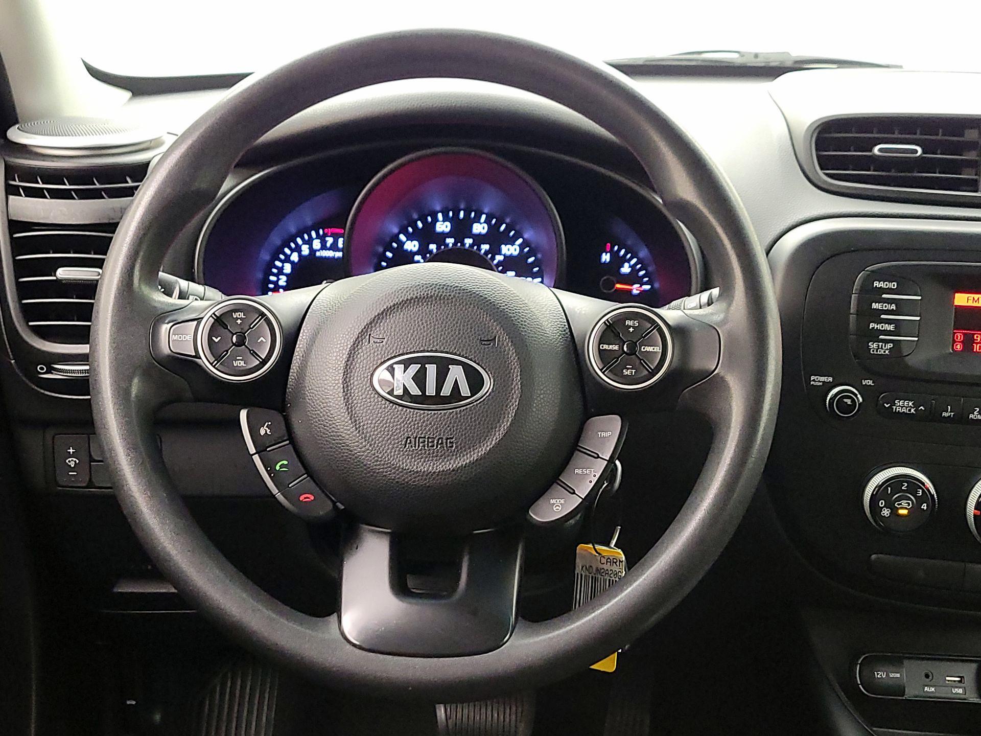 Thumbnail: 2016 Kia Soul - 10