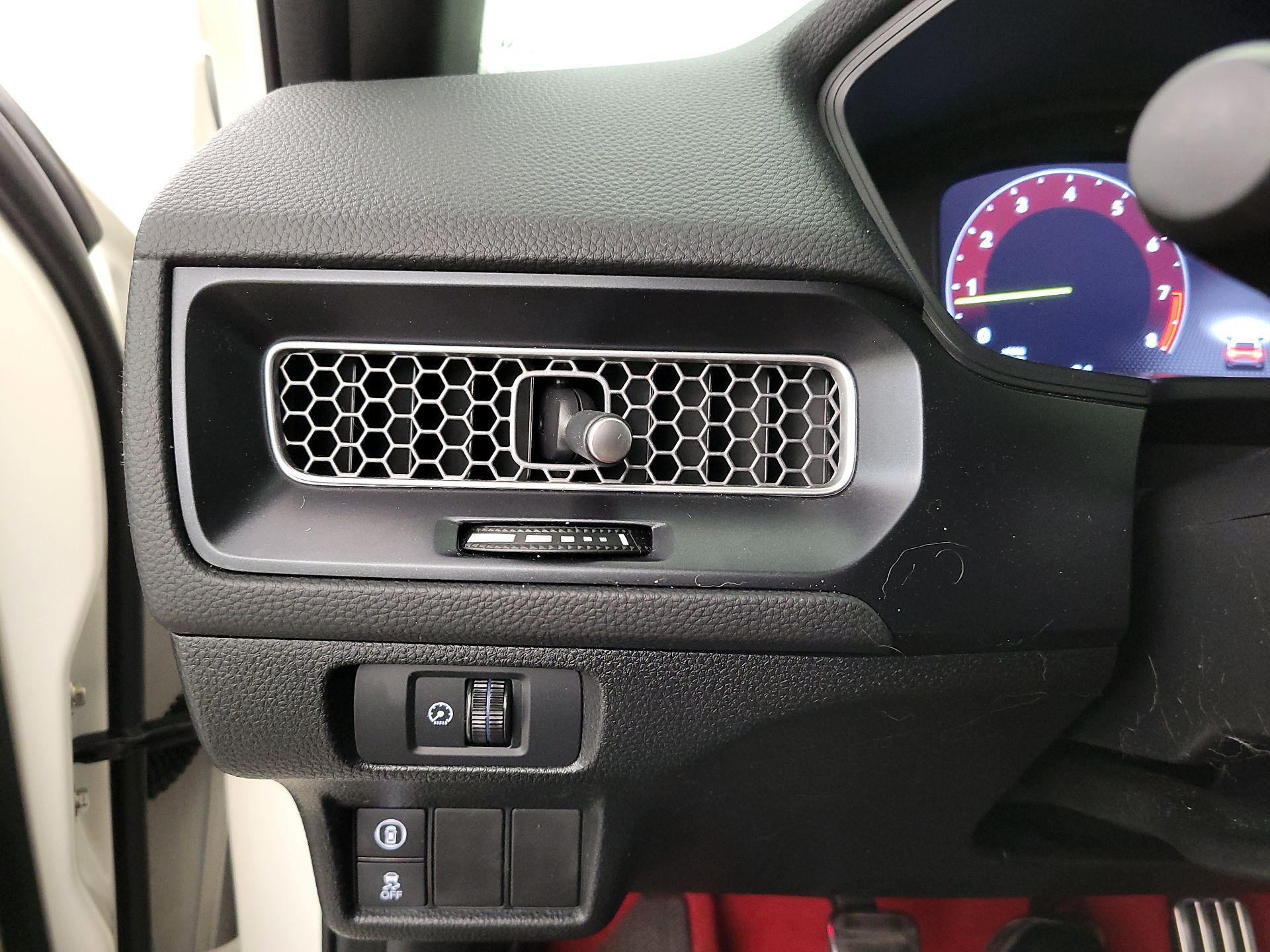 Thumbnail: 2024 Honda Civic - 13