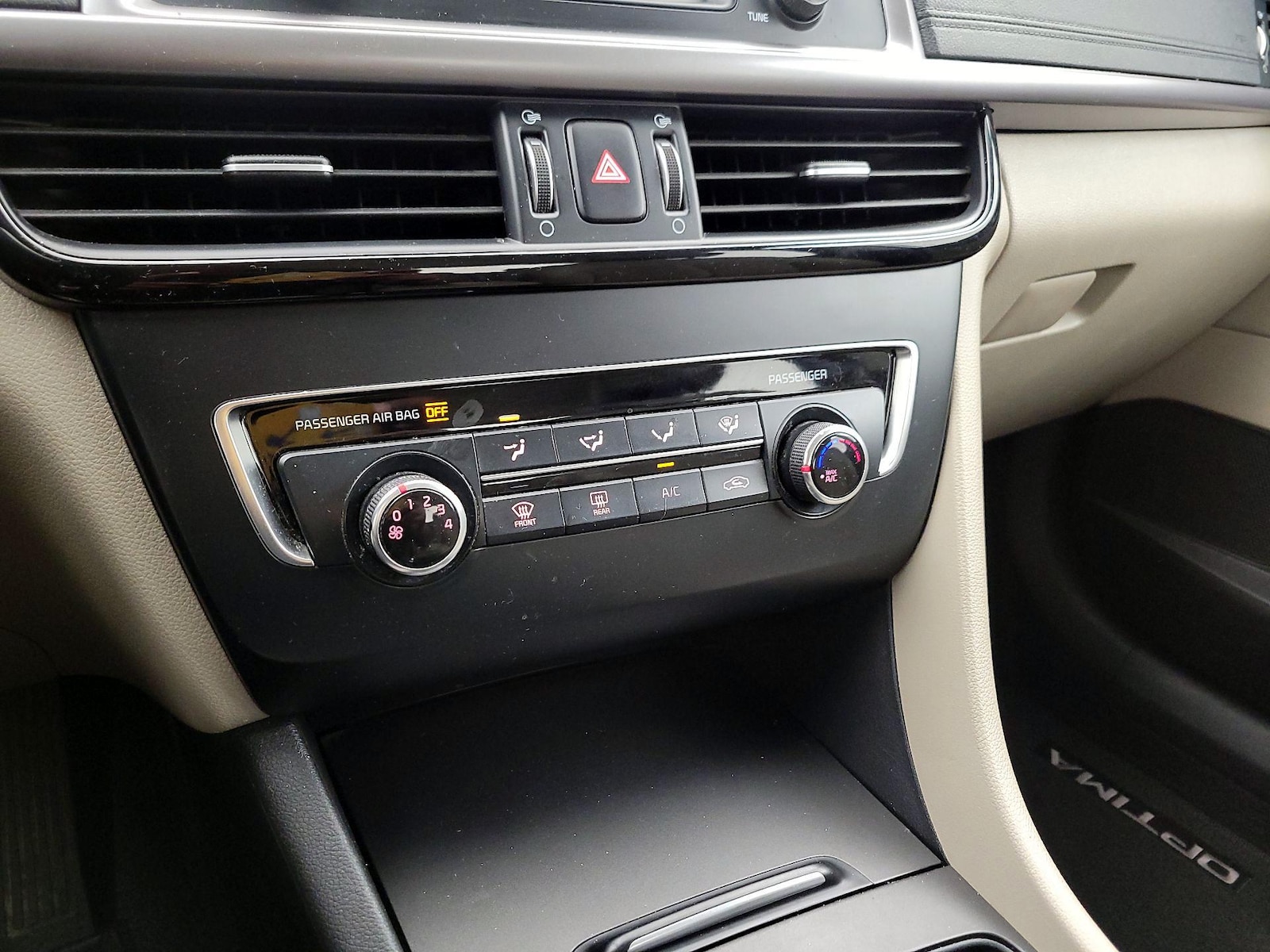 2017 Kia Optima LX - Photo 17