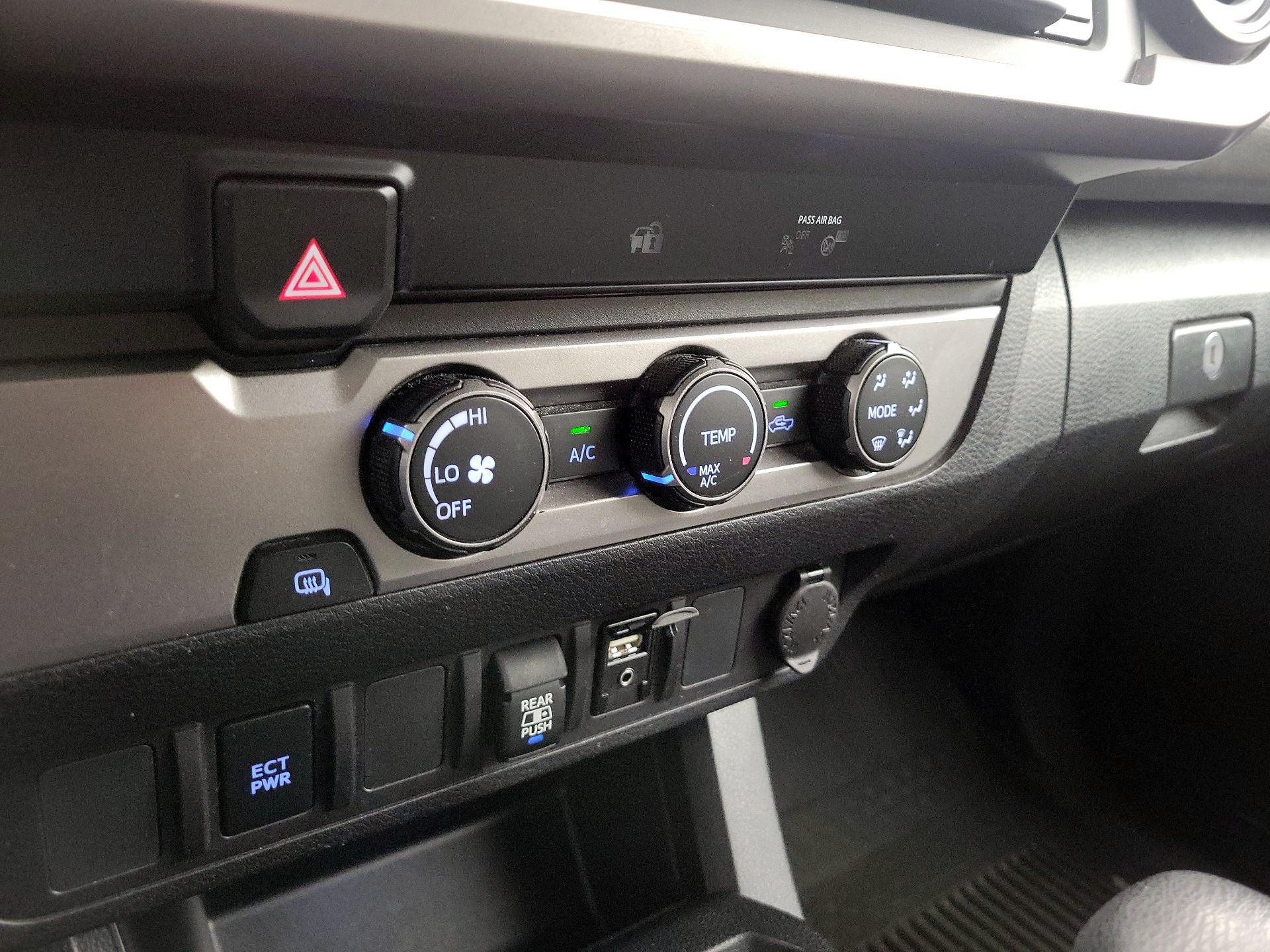 Thumbnail: 2019 Toyota Tacoma - 16