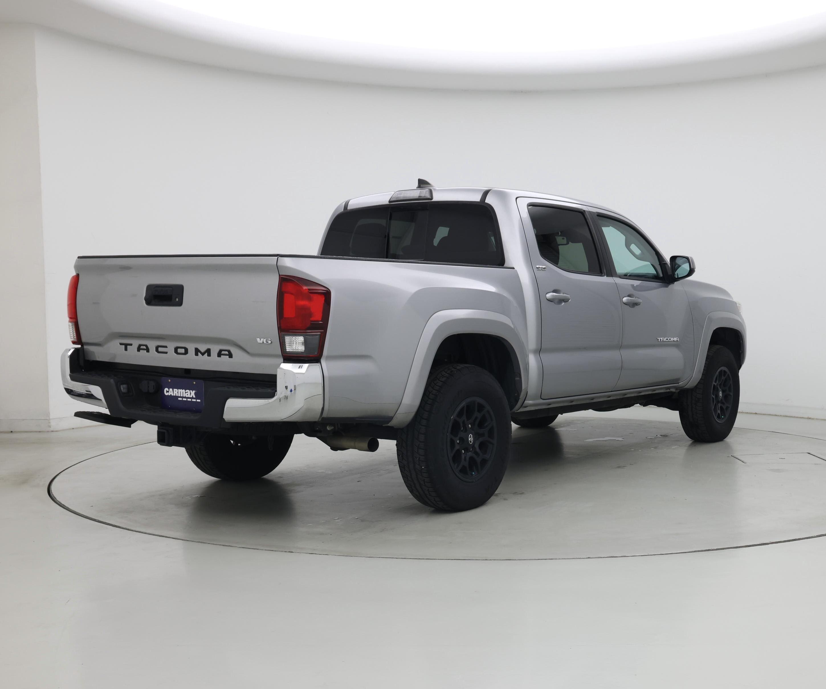 Thumbnail: 2019 Toyota Tacoma - 8