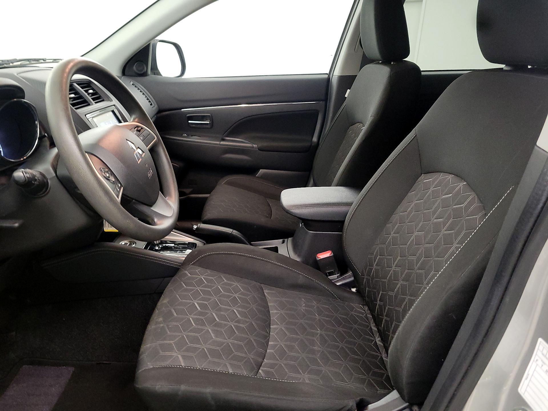 Thumbnail: 2023 Mitsubishi Outlander Sport - 11