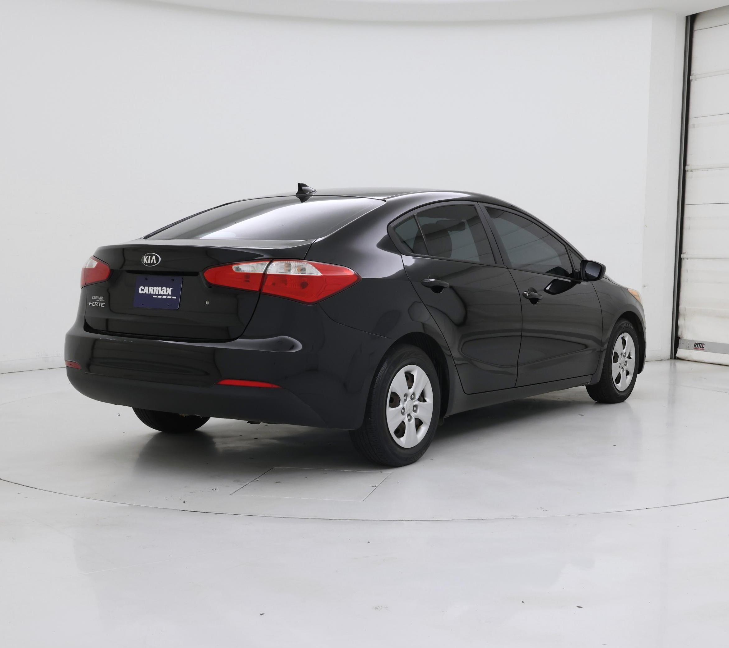 Thumbnail: 2015 Kia Forte - 8