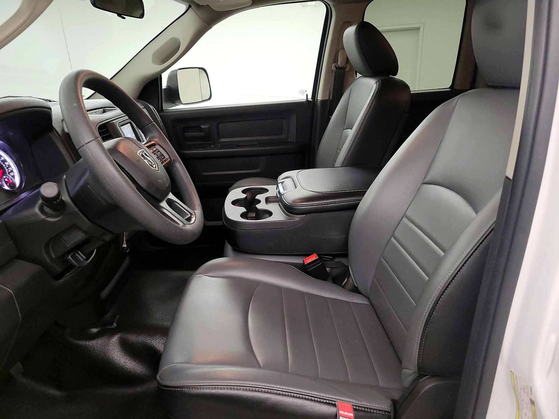 Thumbnail: 2024 RAM 1500 Classic - 11