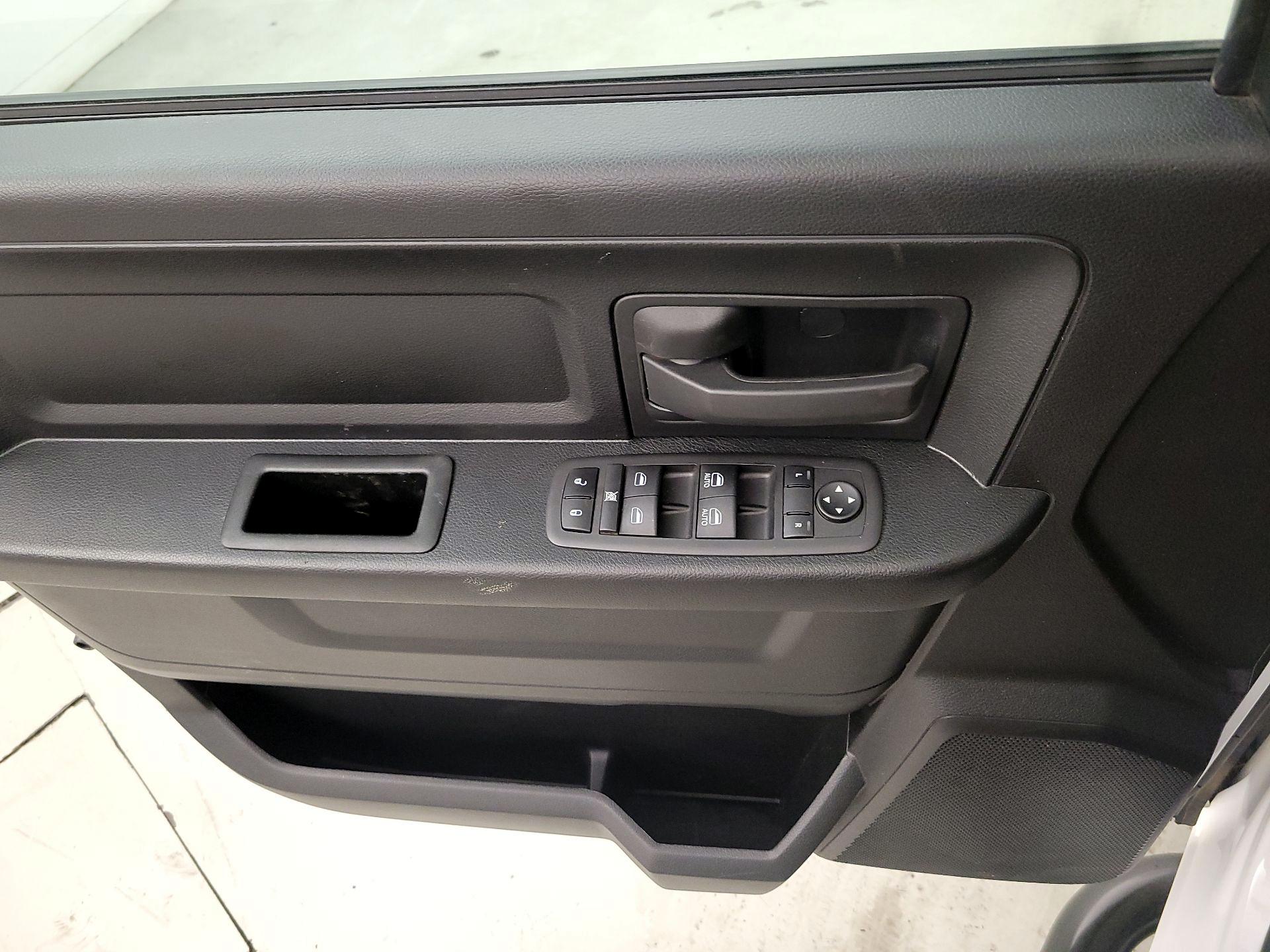 Thumbnail: 2024 RAM 1500 Classic - 12