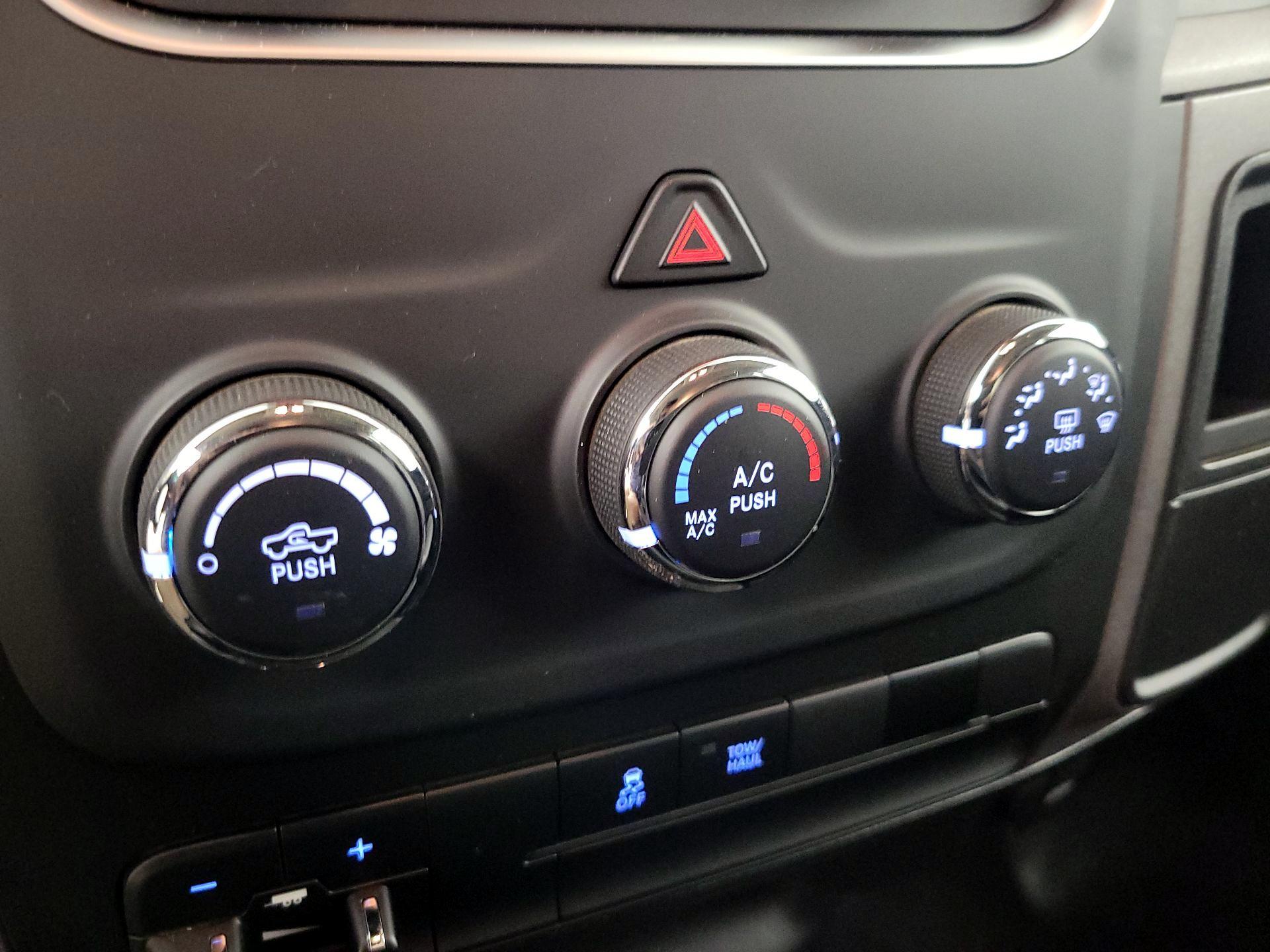 Thumbnail: 2024 RAM 1500 Classic - 16