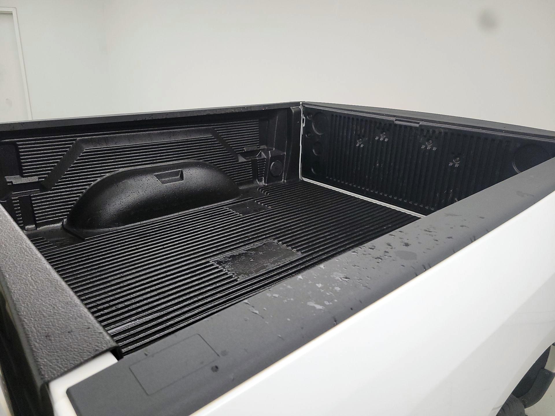 Thumbnail: 2024 RAM 1500 Classic - 20