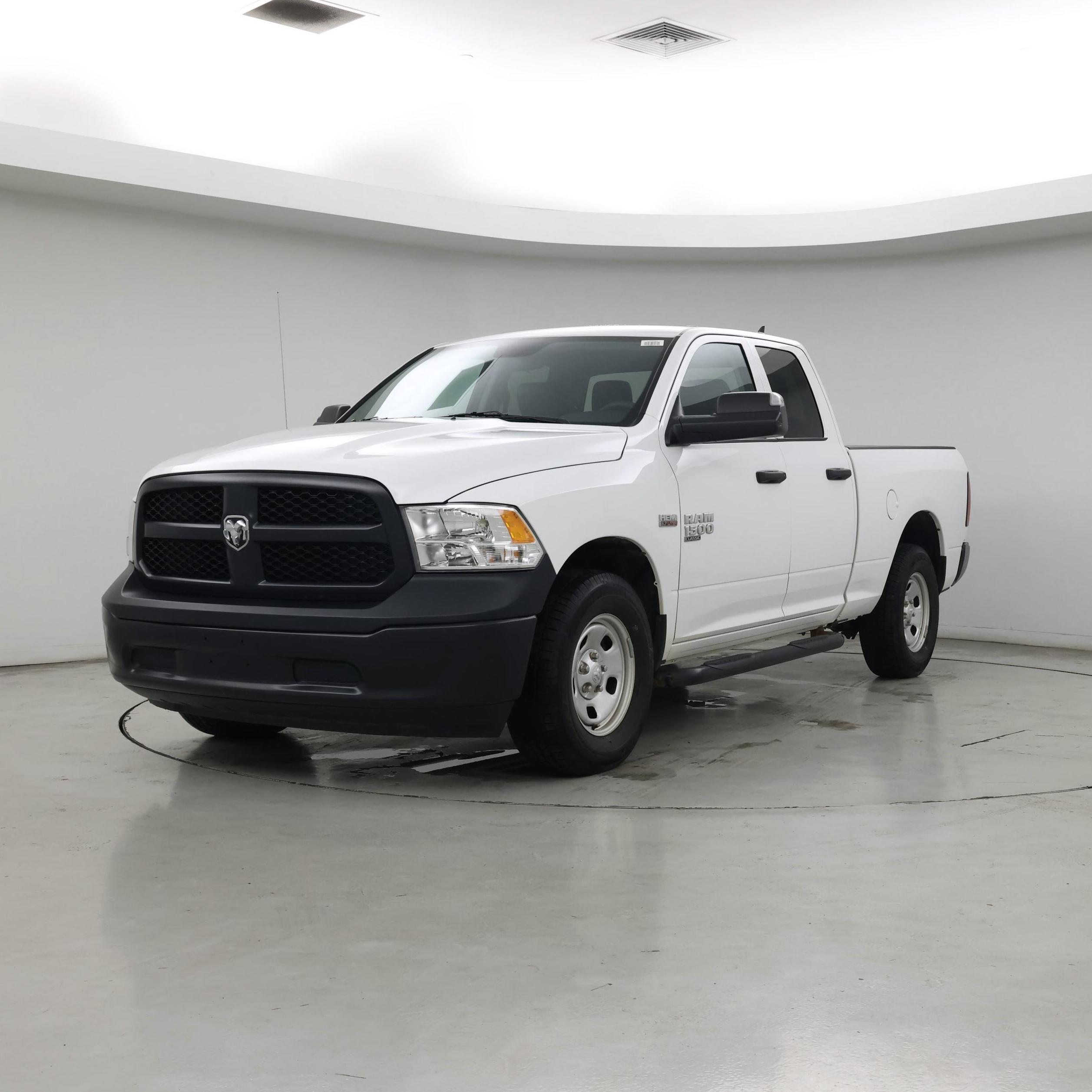 Thumbnail: 2024 RAM 1500 Classic - 4