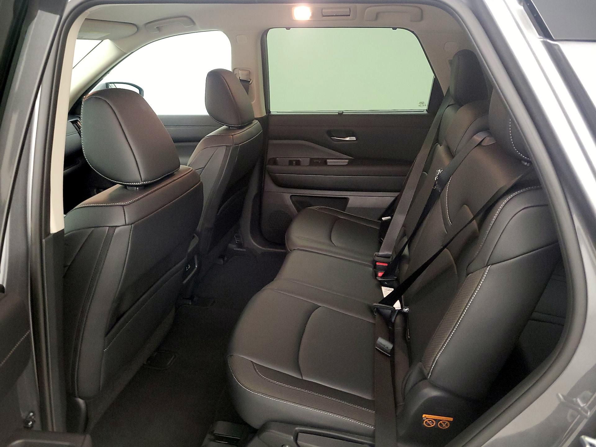 Thumbnail: 2025 Nissan Pathfinder - 20