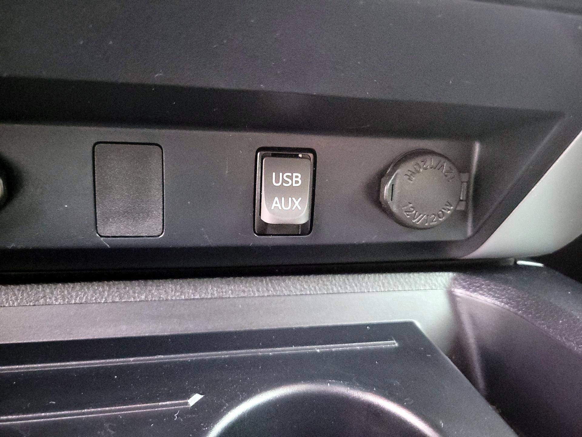 Thumbnail: 2019 Toyota Tundra - 18