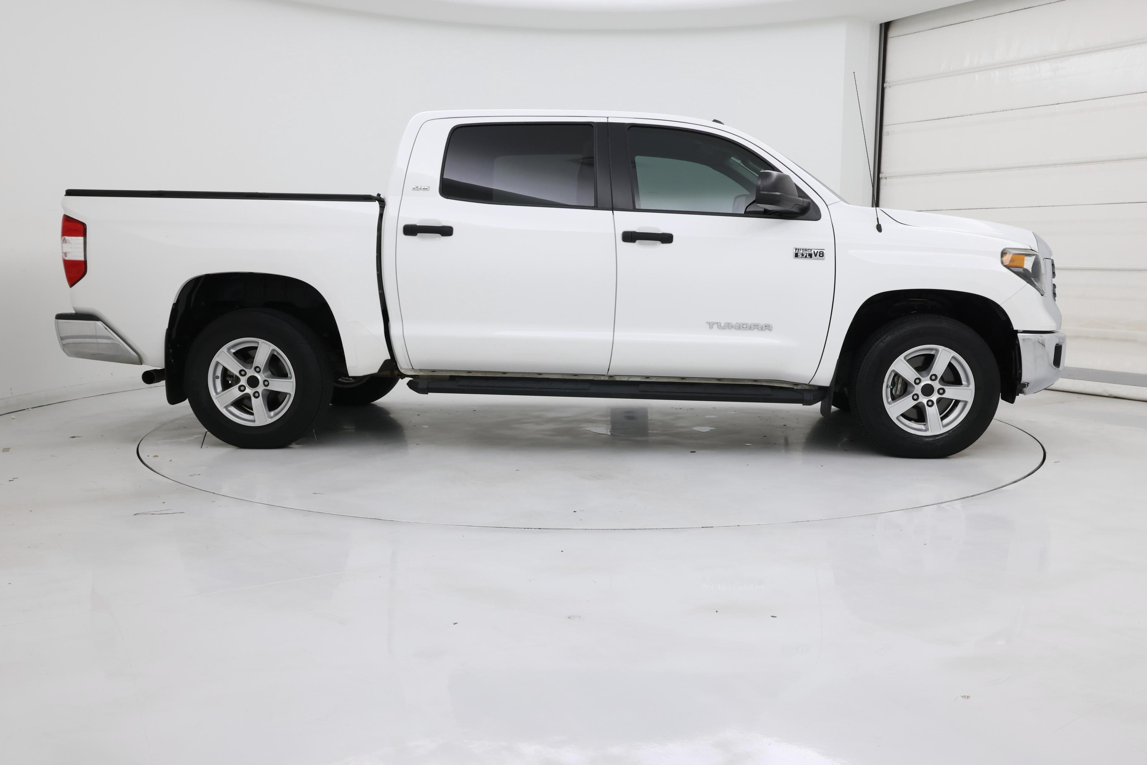 Thumbnail: 2019 Toyota Tundra - 7