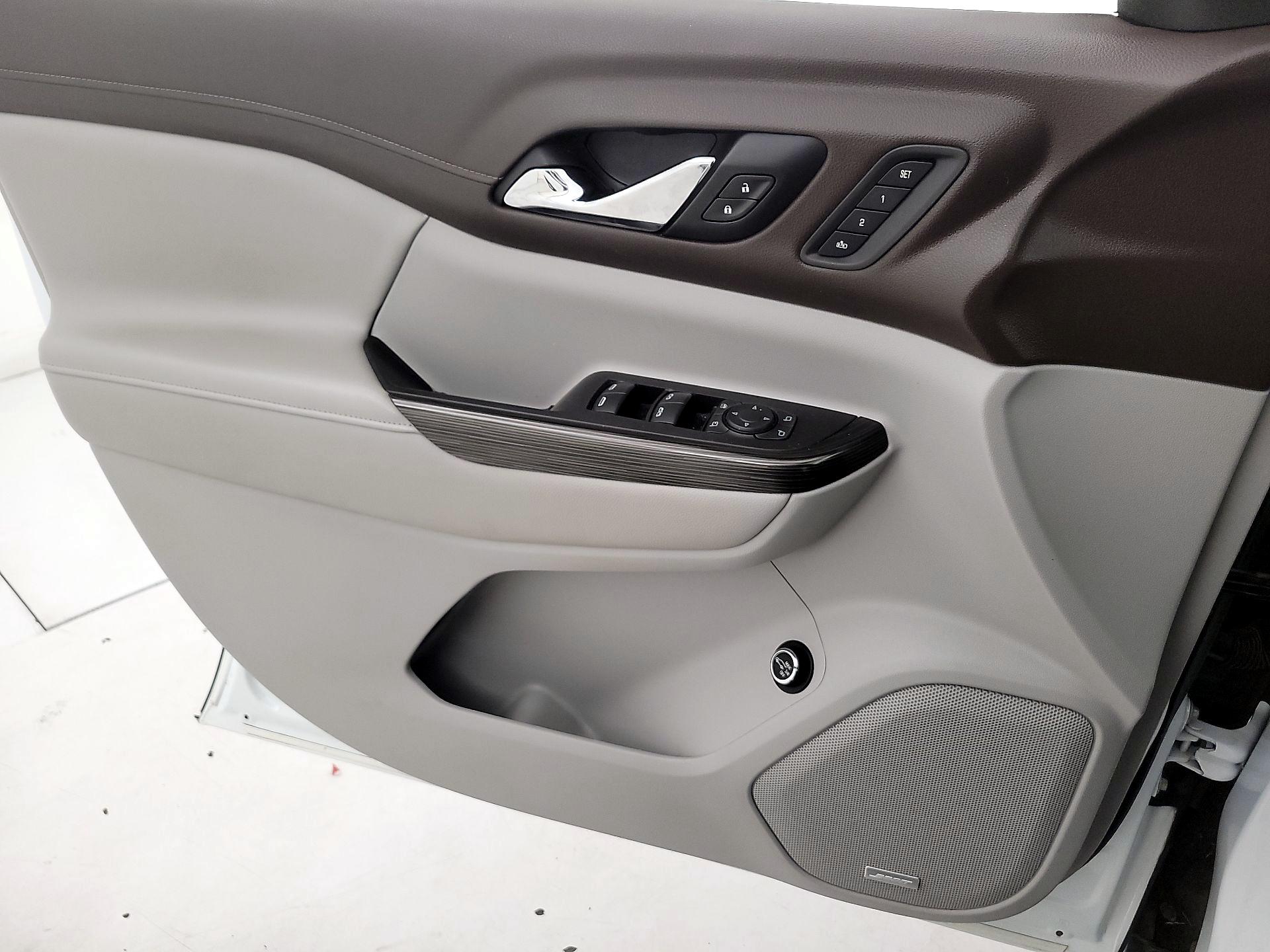 Thumbnail: 2020 GMC Acadia - 12