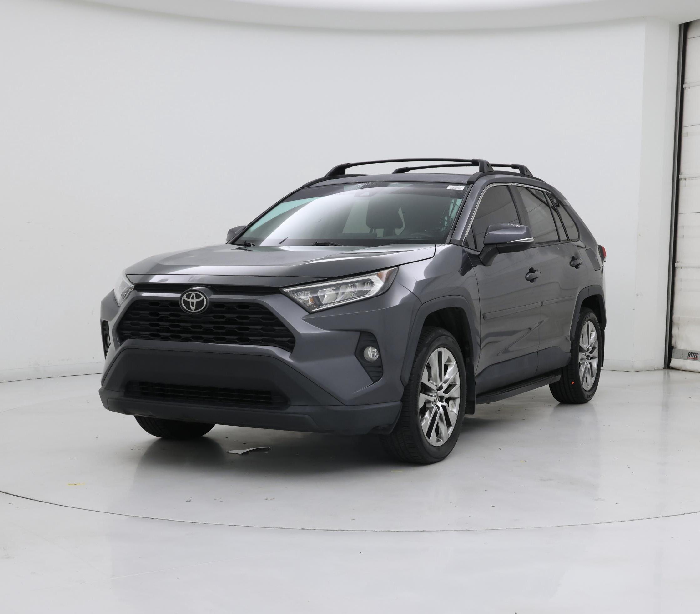 Thumbnail: 2021 Toyota RAV4 - 4
