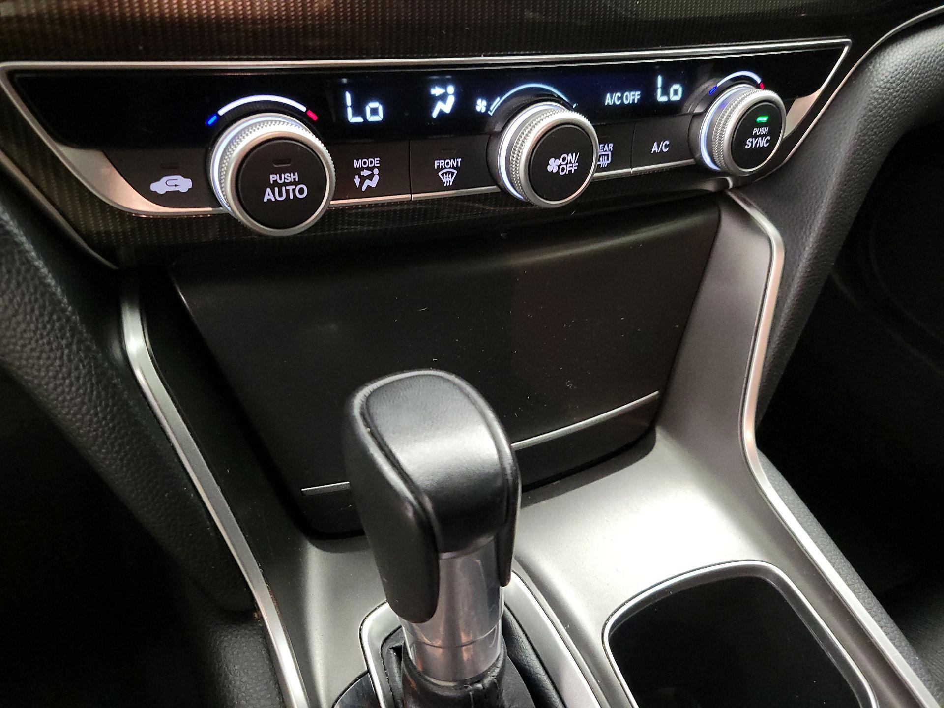 Thumbnail: 2022 Honda Accord - 16