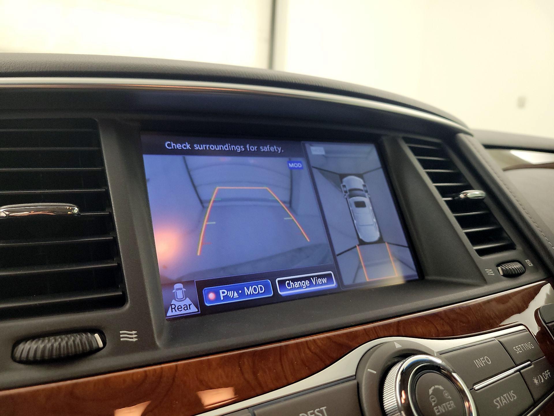 Thumbnail: 2015 INFINITI QX80 - 15