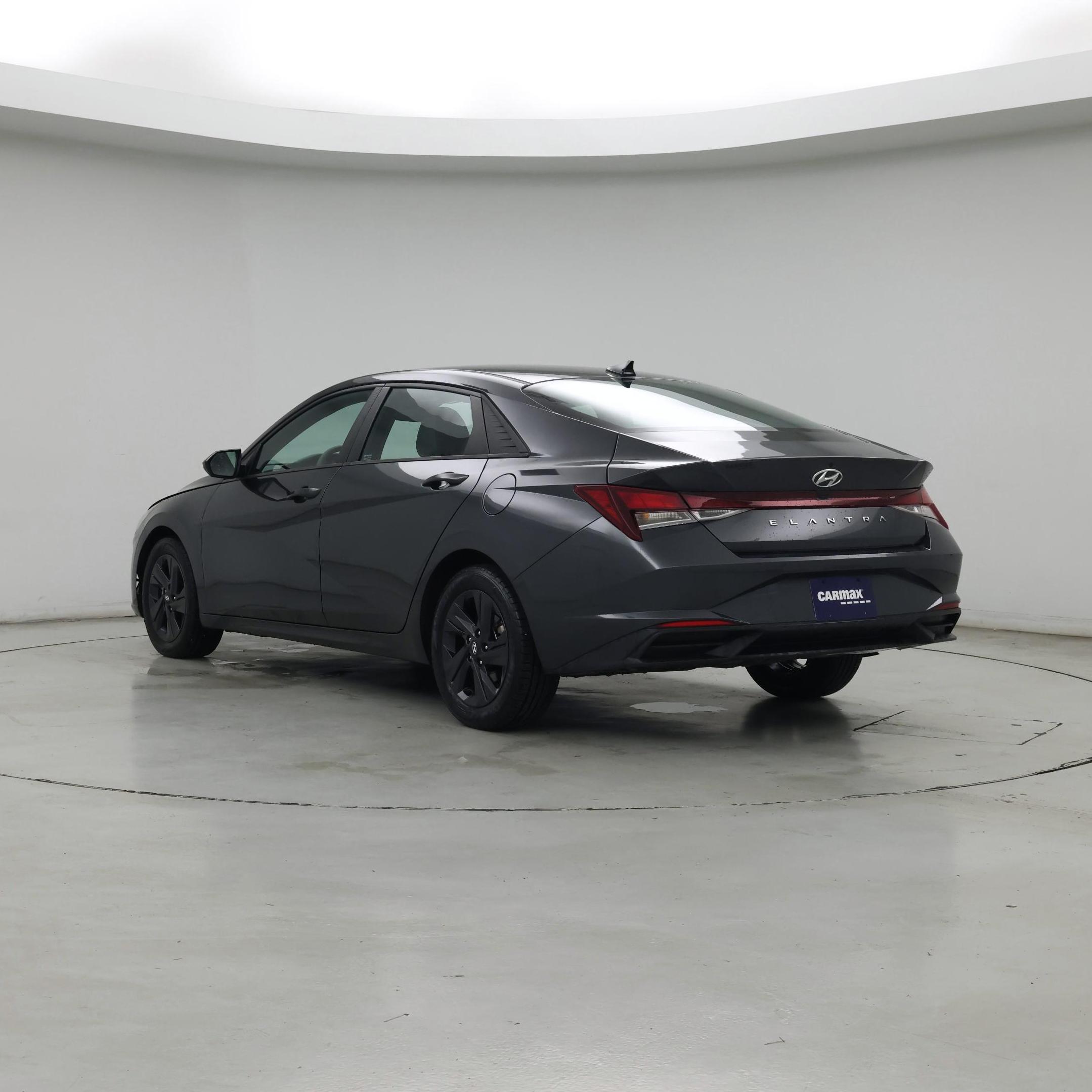 Thumbnail: 2022 Hyundai Elantra - 2