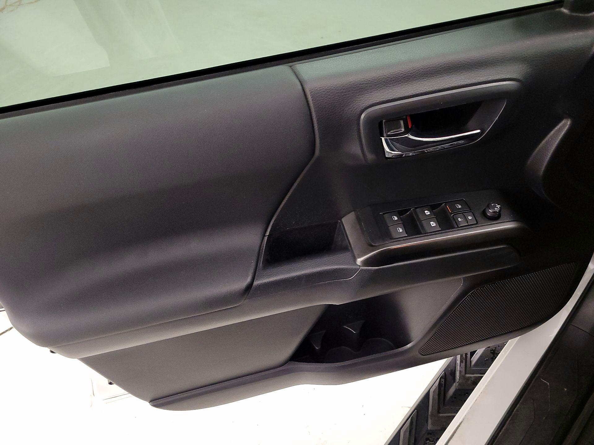 Thumbnail: 2023 Toyota Tacoma - 12