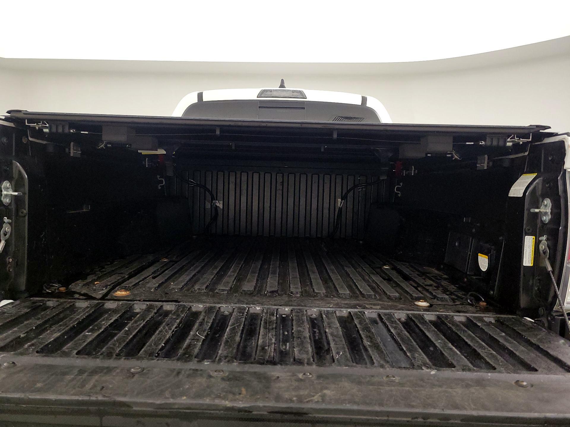 Thumbnail: 2023 Toyota Tacoma - 20