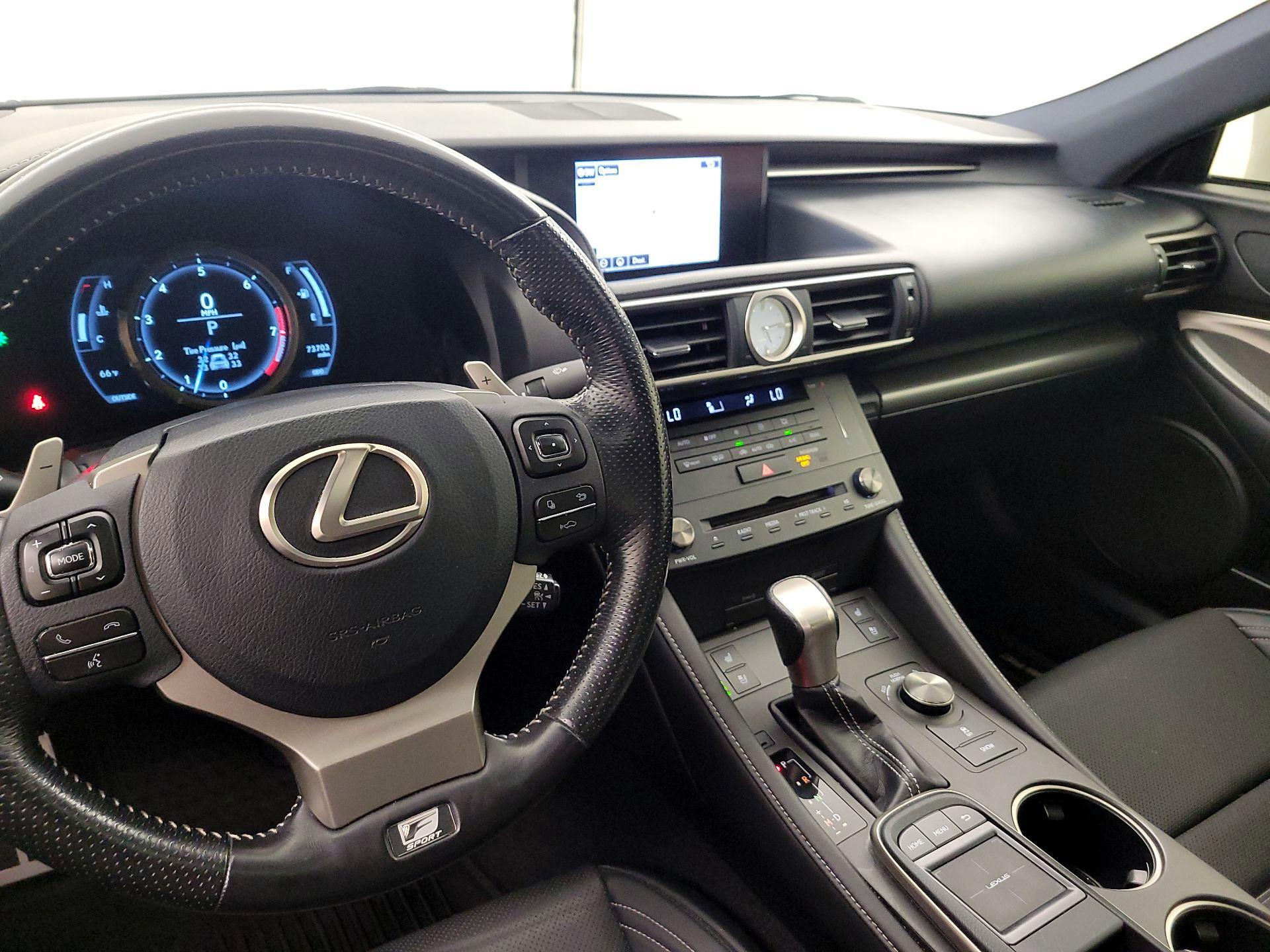 Thumbnail: 2016 Lexus RC - 9