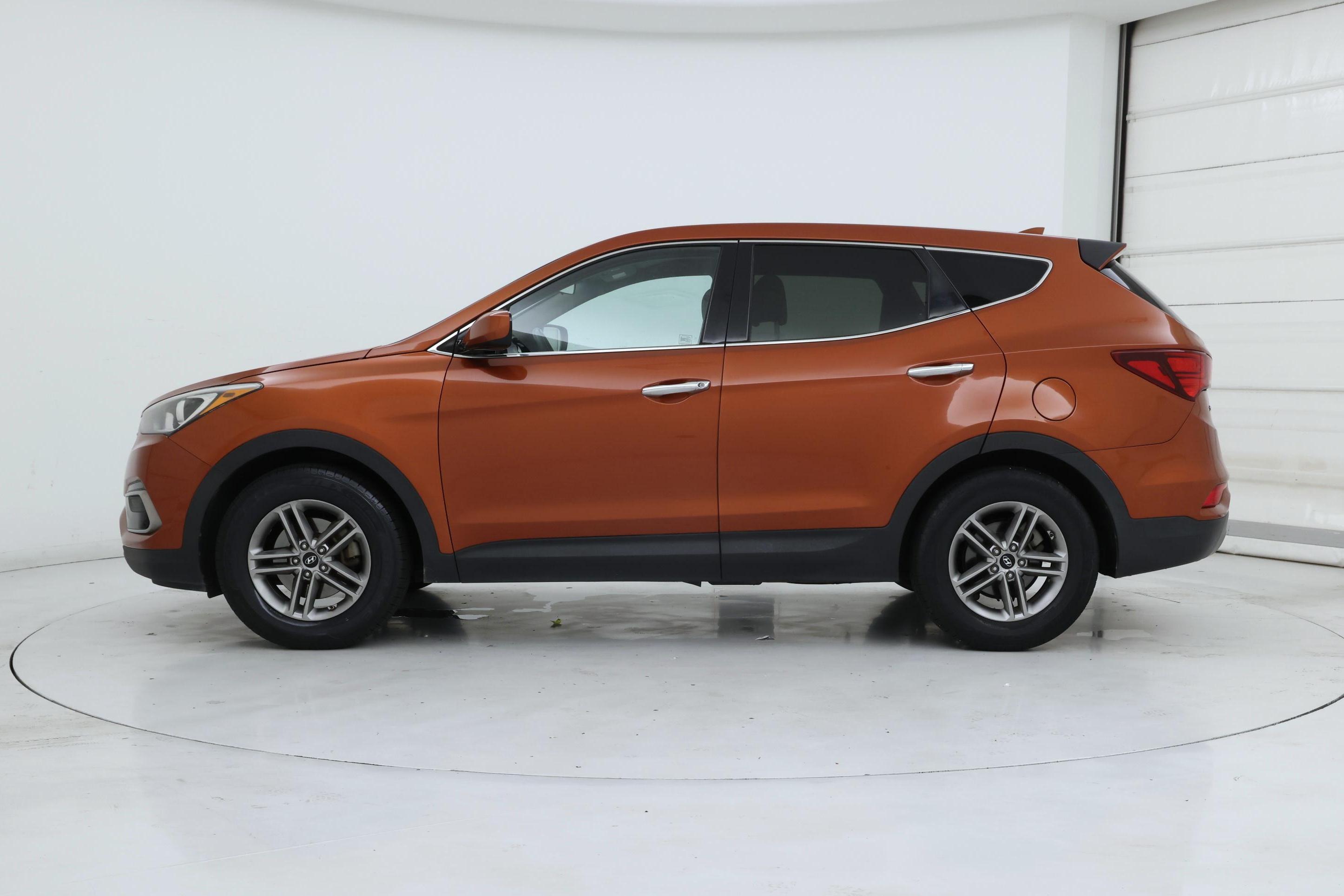 Thumbnail: 2017 Hyundai Santa Fe - 3