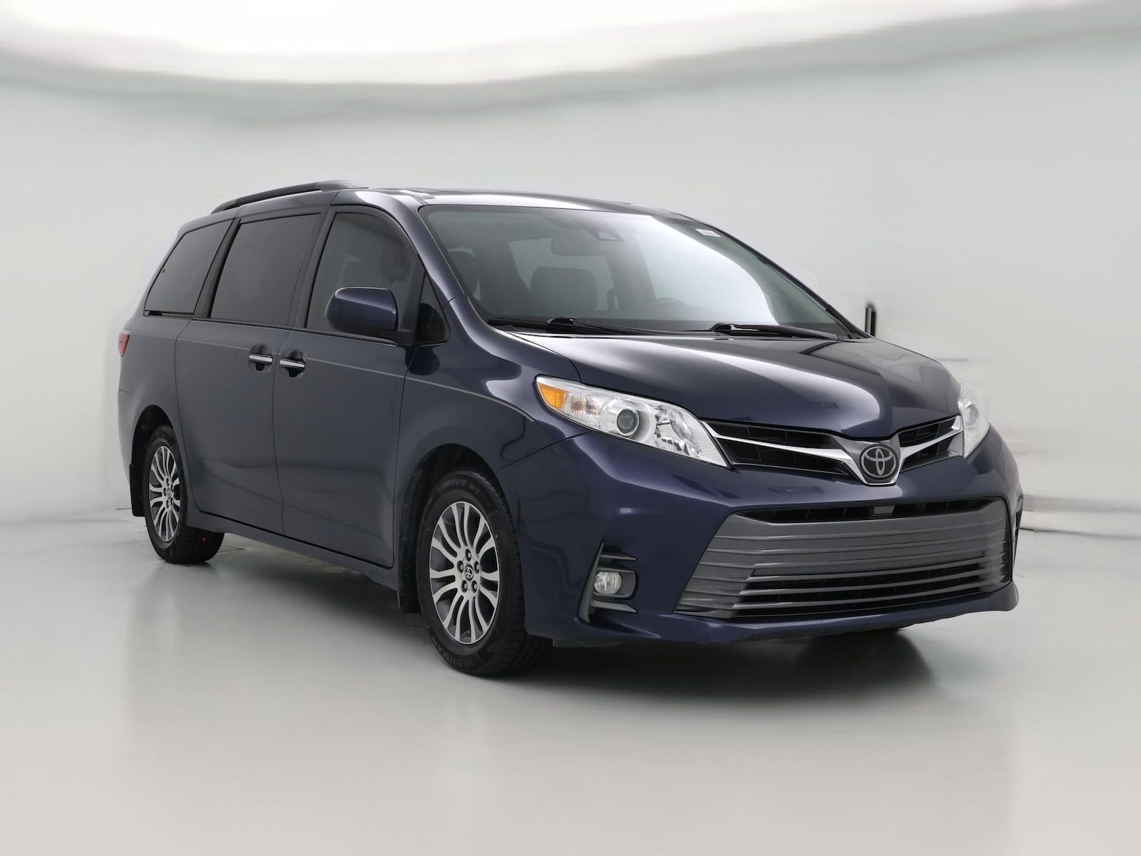 2020 Toyota Sienna XLE