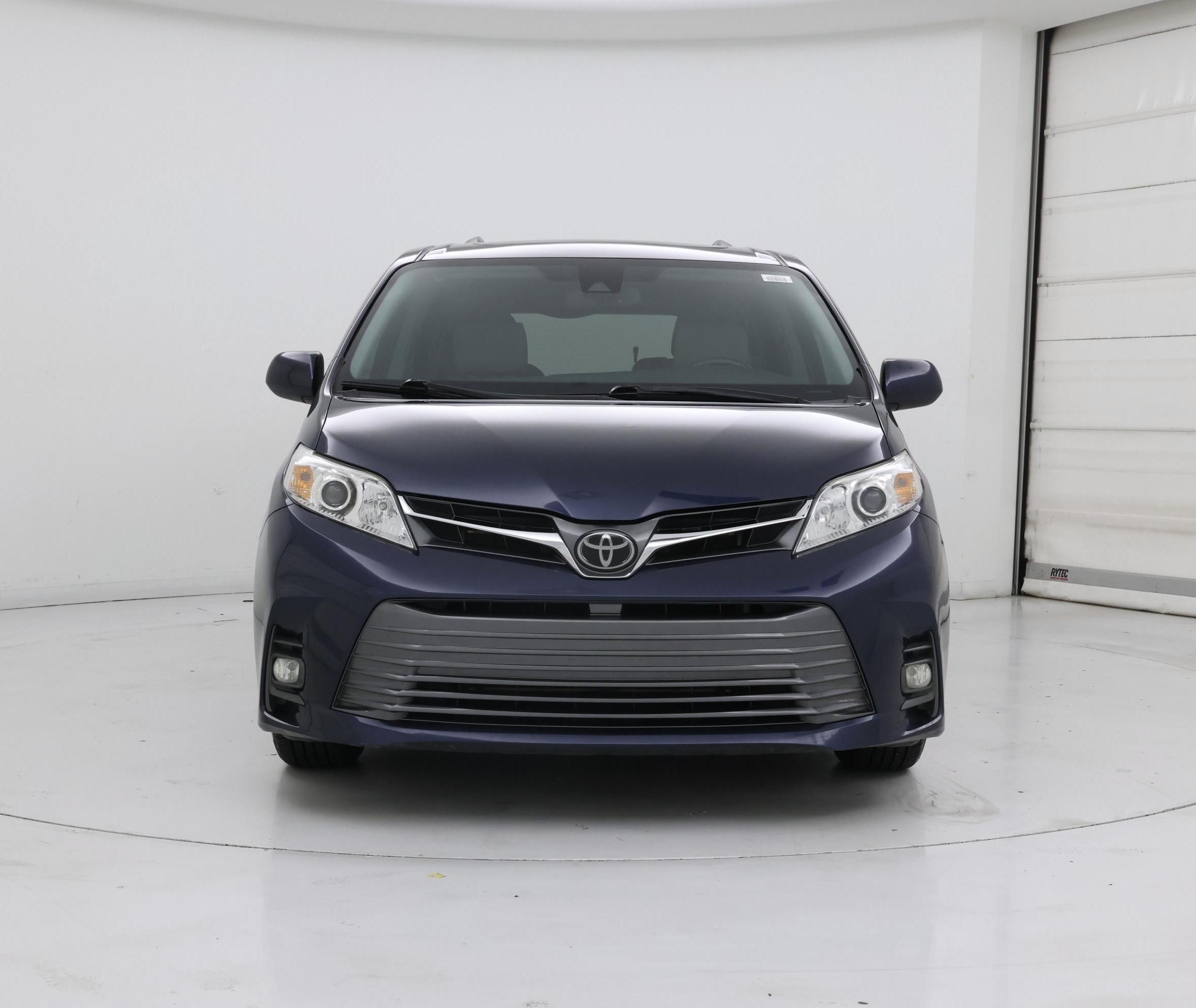 Thumbnail: 2020 Toyota Sienna - 5