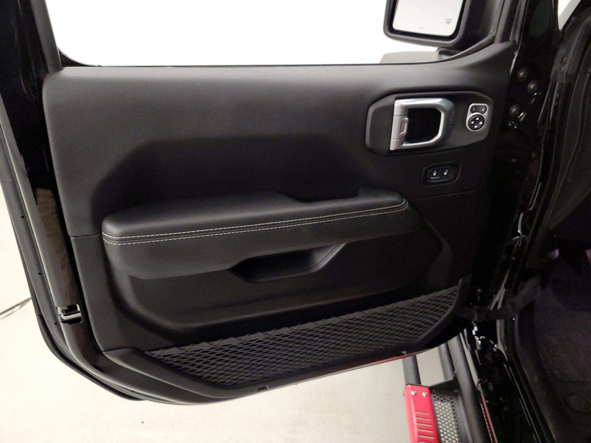 Thumbnail: 2022 Jeep Wrangler - 12