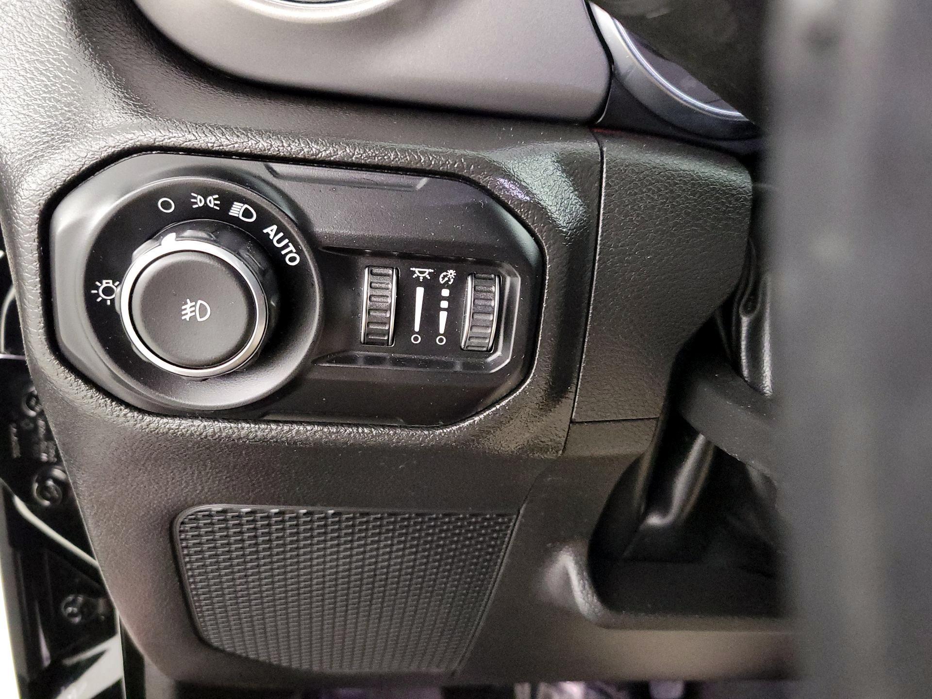 Thumbnail: 2022 Jeep Wrangler - 13