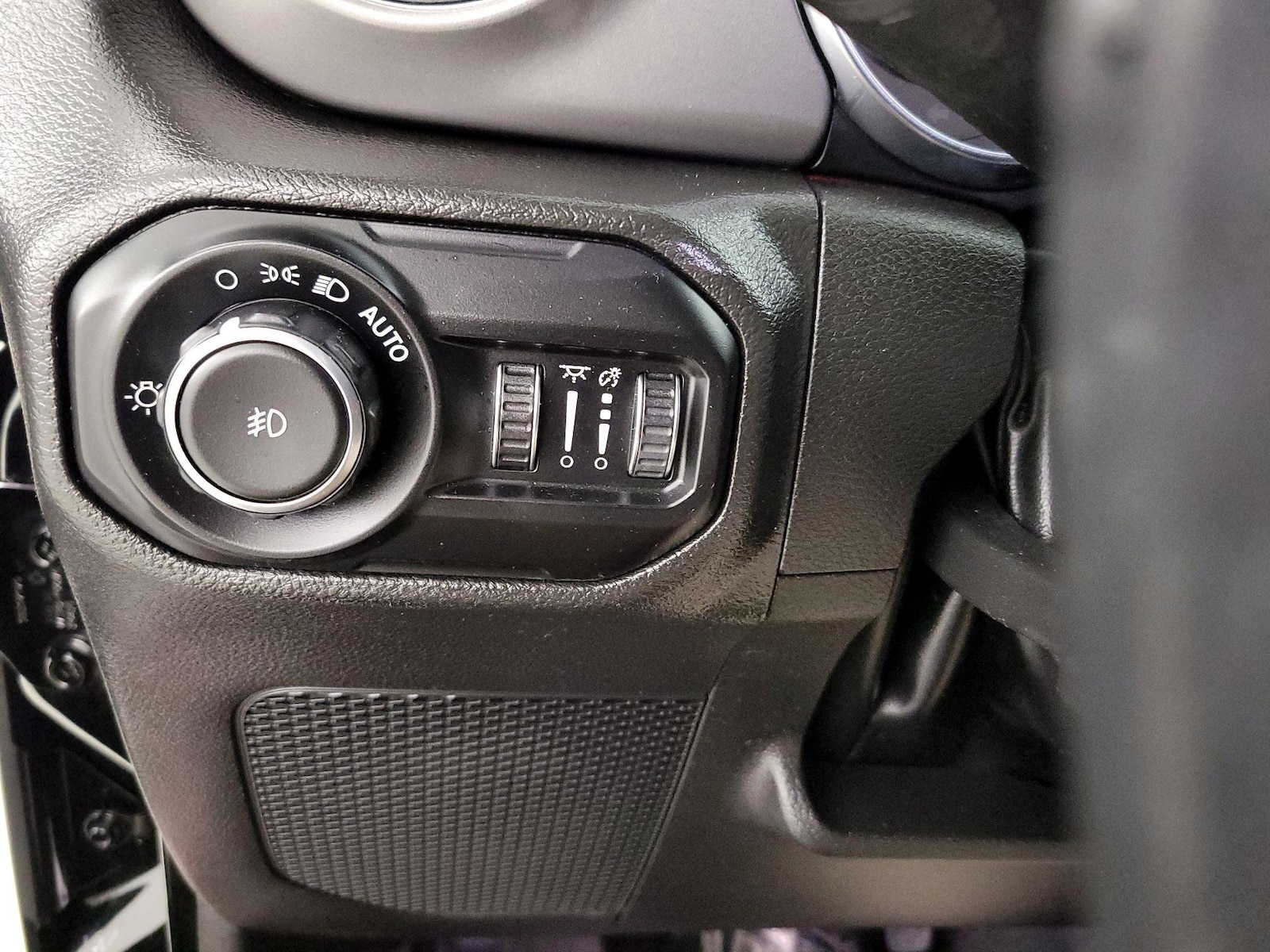 2022 Jeep Wrangler Rubicon - Photo 14
