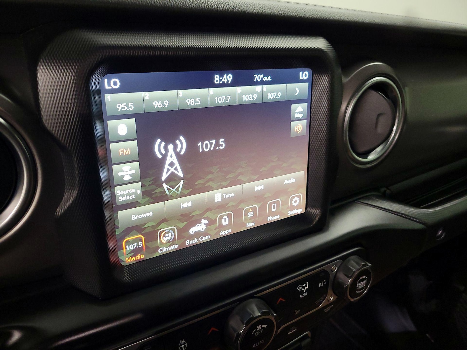 2022 Jeep Wrangler Rubicon - Photo 17