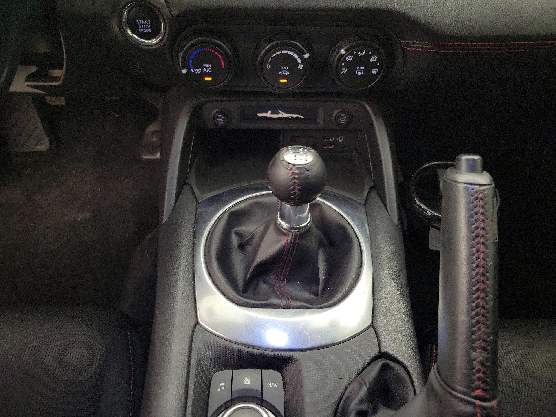 Thumbnail: 2016 Mazda MX-5 Miata - 17