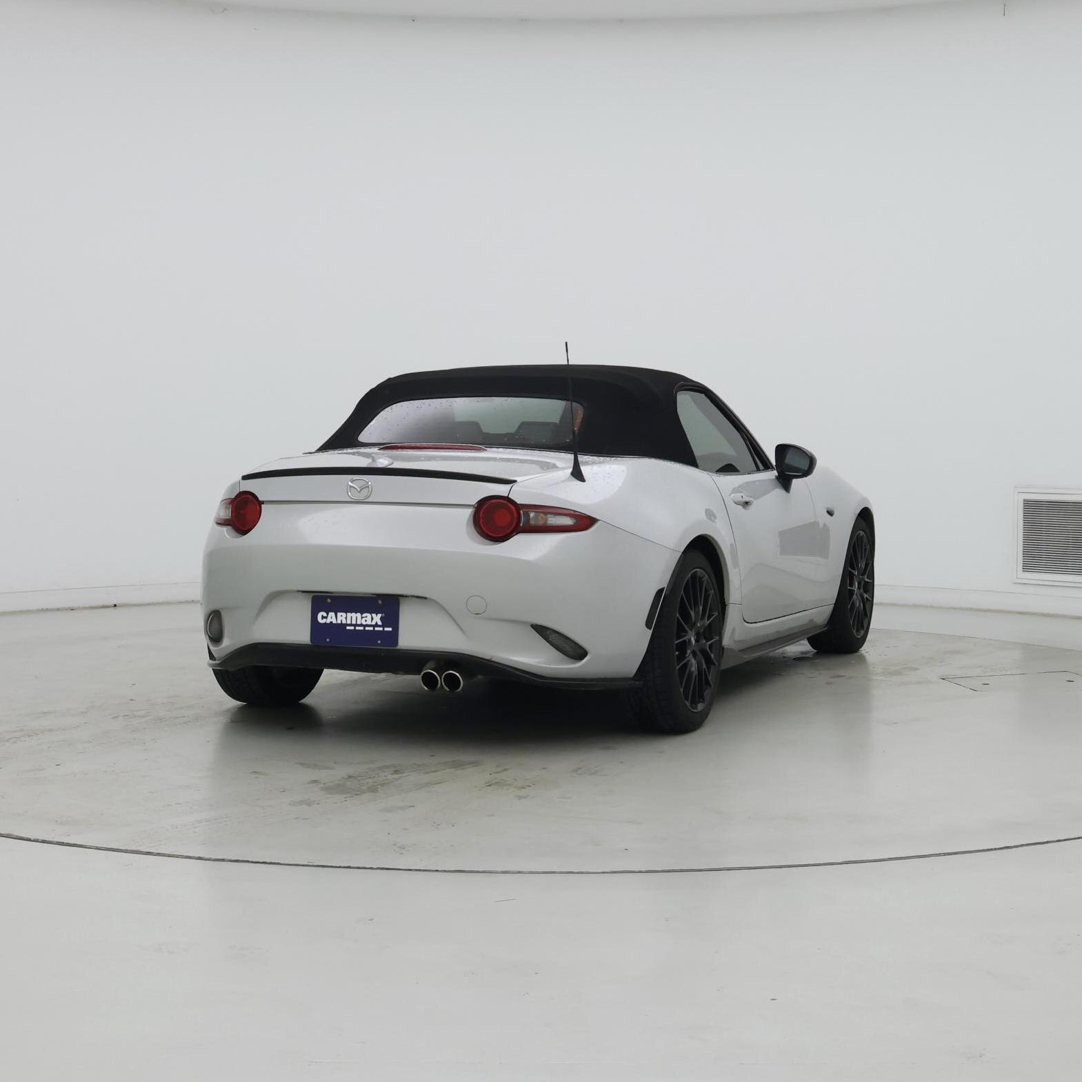 Thumbnail: 2016 Mazda MX-5 Miata - 8