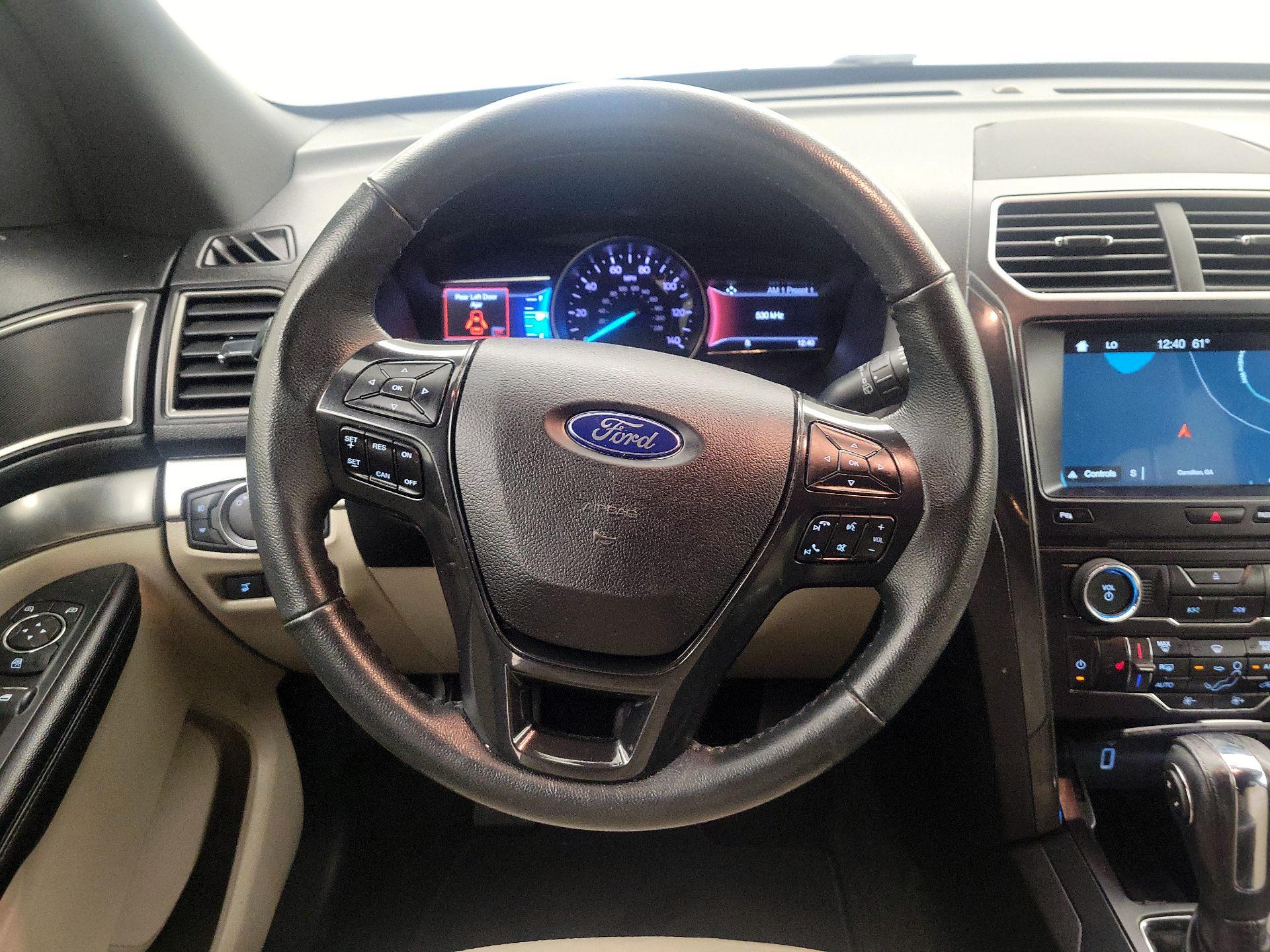Thumbnail: 2018 Ford Explorer - 10