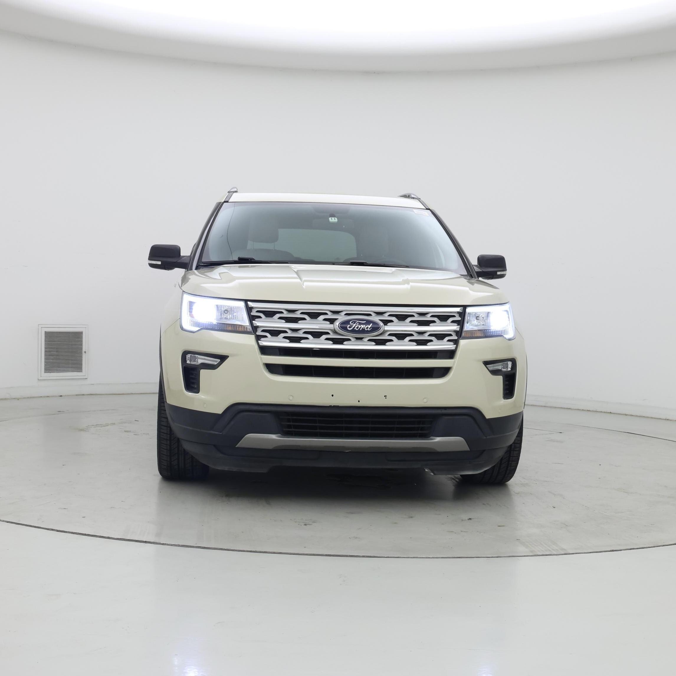 Thumbnail: 2018 Ford Explorer - 5