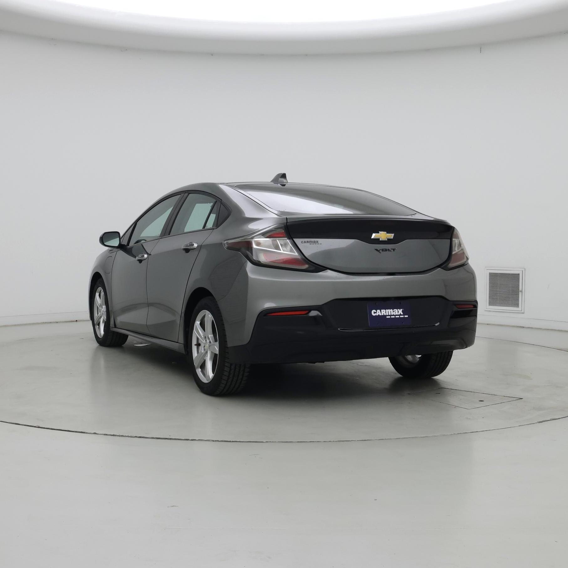 Thumbnail: 2017 Chevrolet Volt - 2